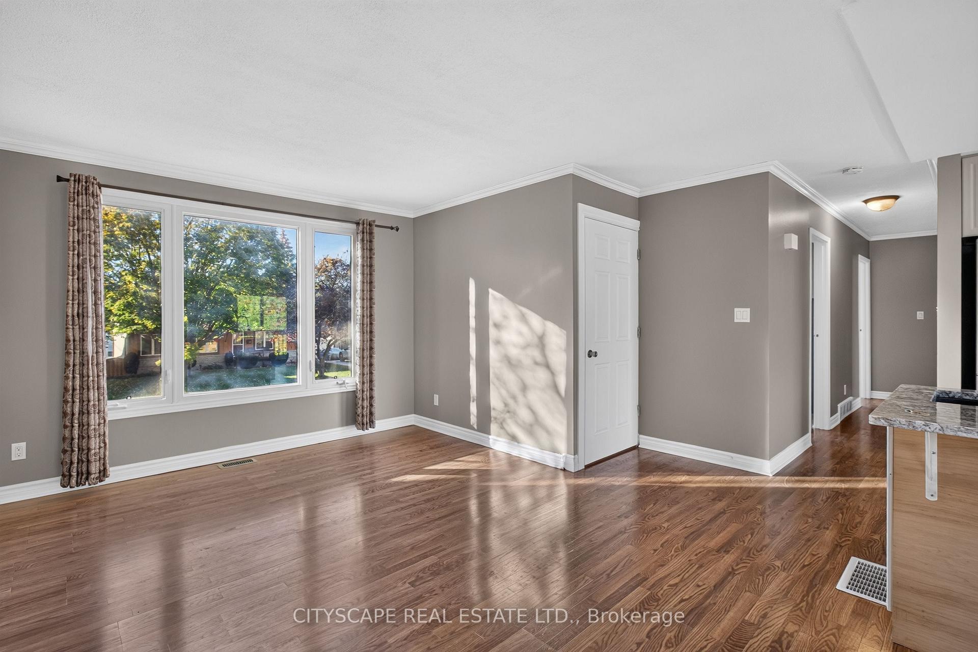 Photo 21 of 39 Huff Avenue, Loyalist, Amherstview — HOMEH