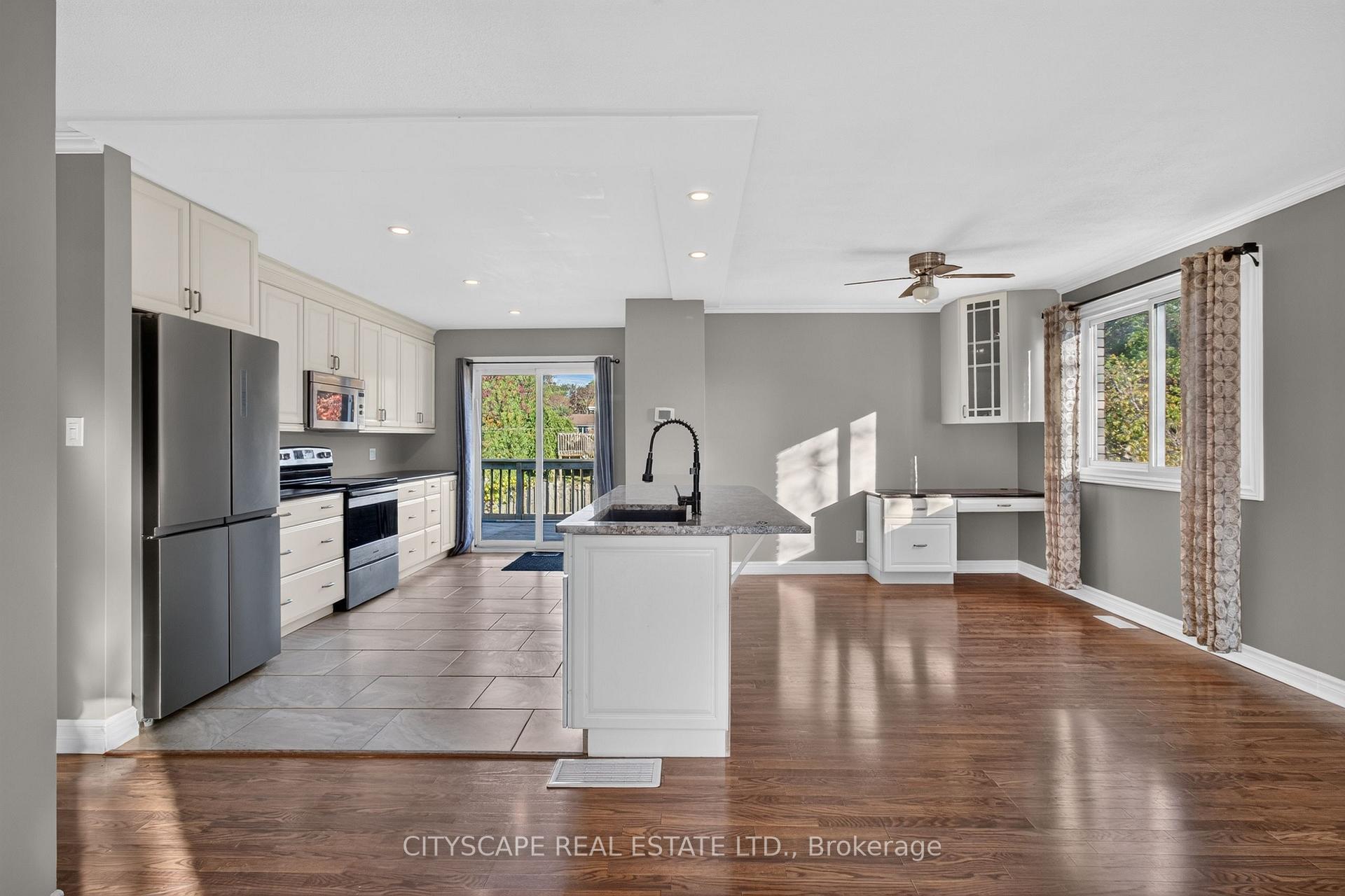 Photo 23 of 39 Huff Avenue, Loyalist, Amherstview — HOMEH