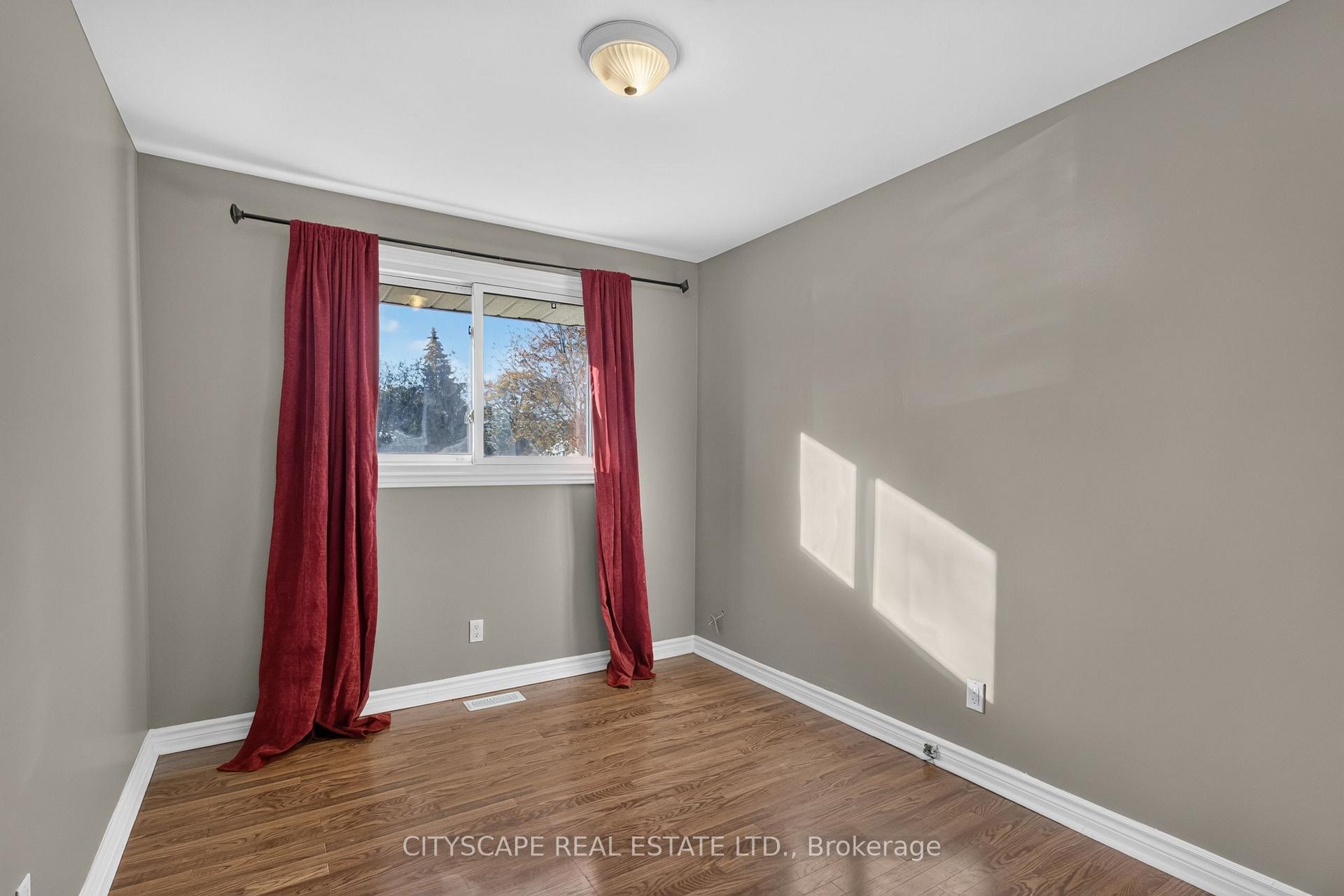 Photo 34 of 39 Huff Avenue, Loyalist, Amherstview — HOMEH