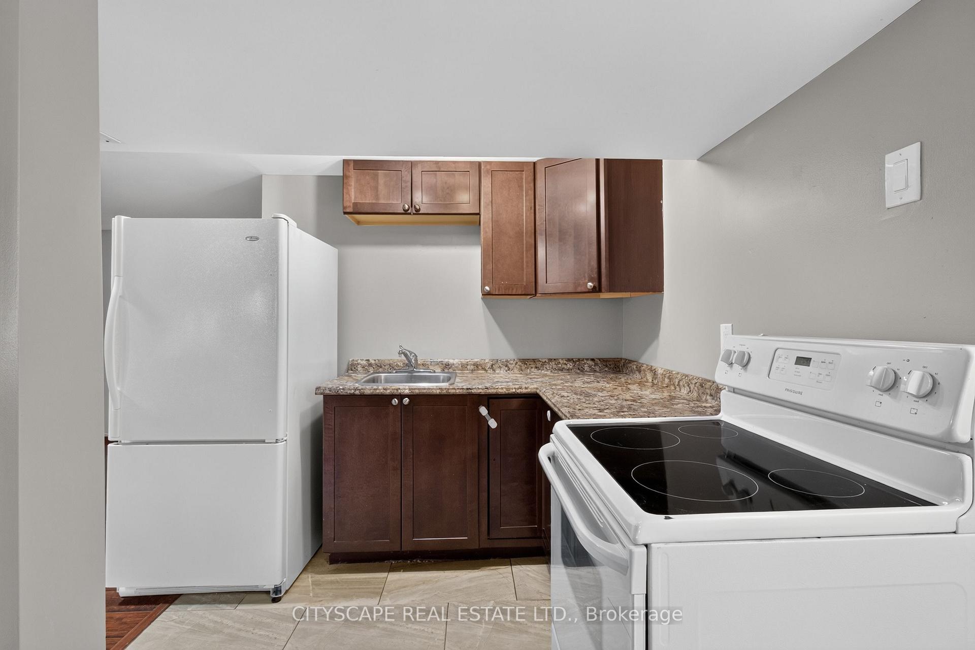 Photo 42 of 39 Huff Avenue, Loyalist, Amherstview — HOMEH