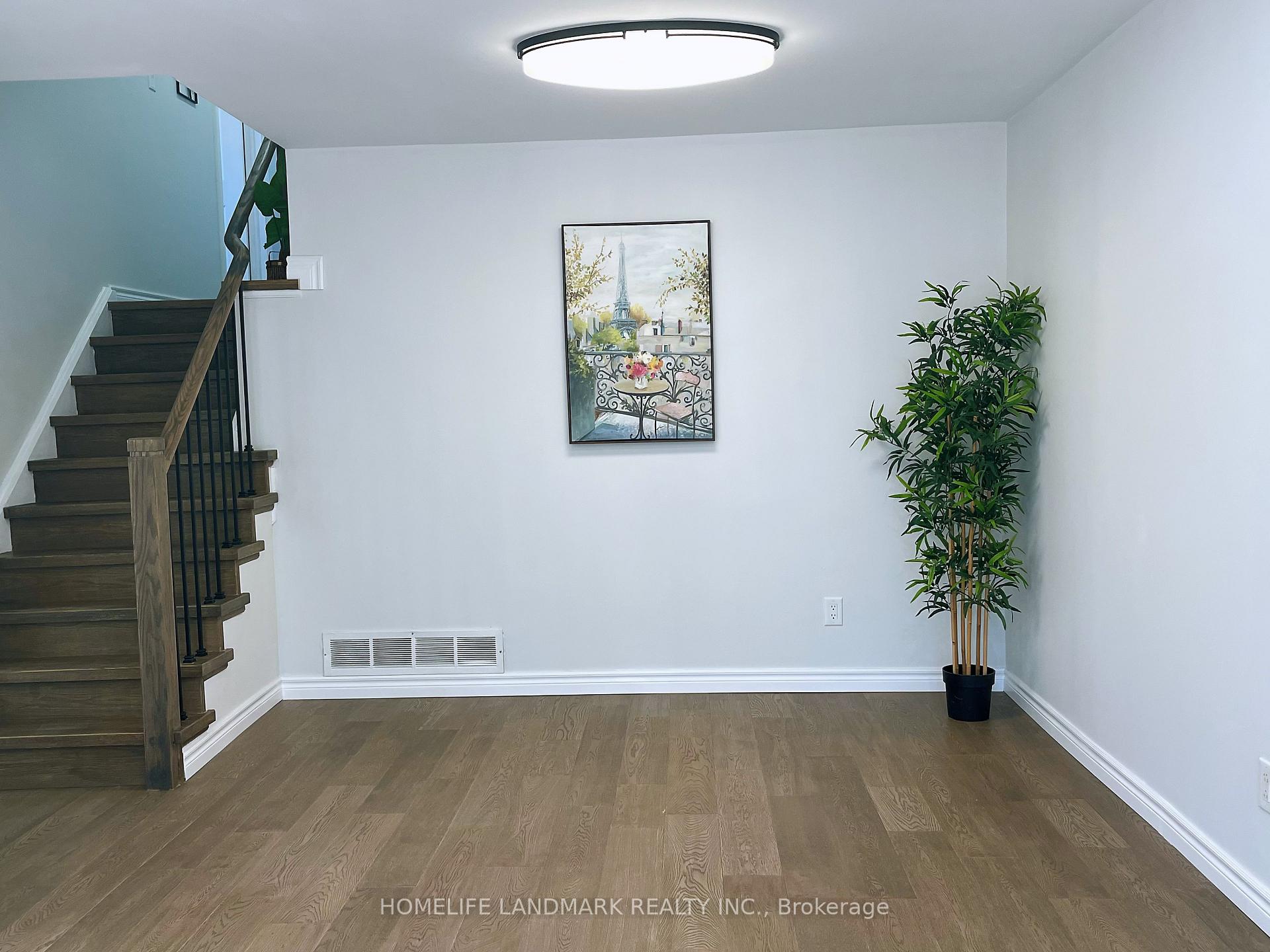 Photo 5 of 6 Snowhill Crescent, Scarborough, Agincourt South-Malvern West — HOMEH