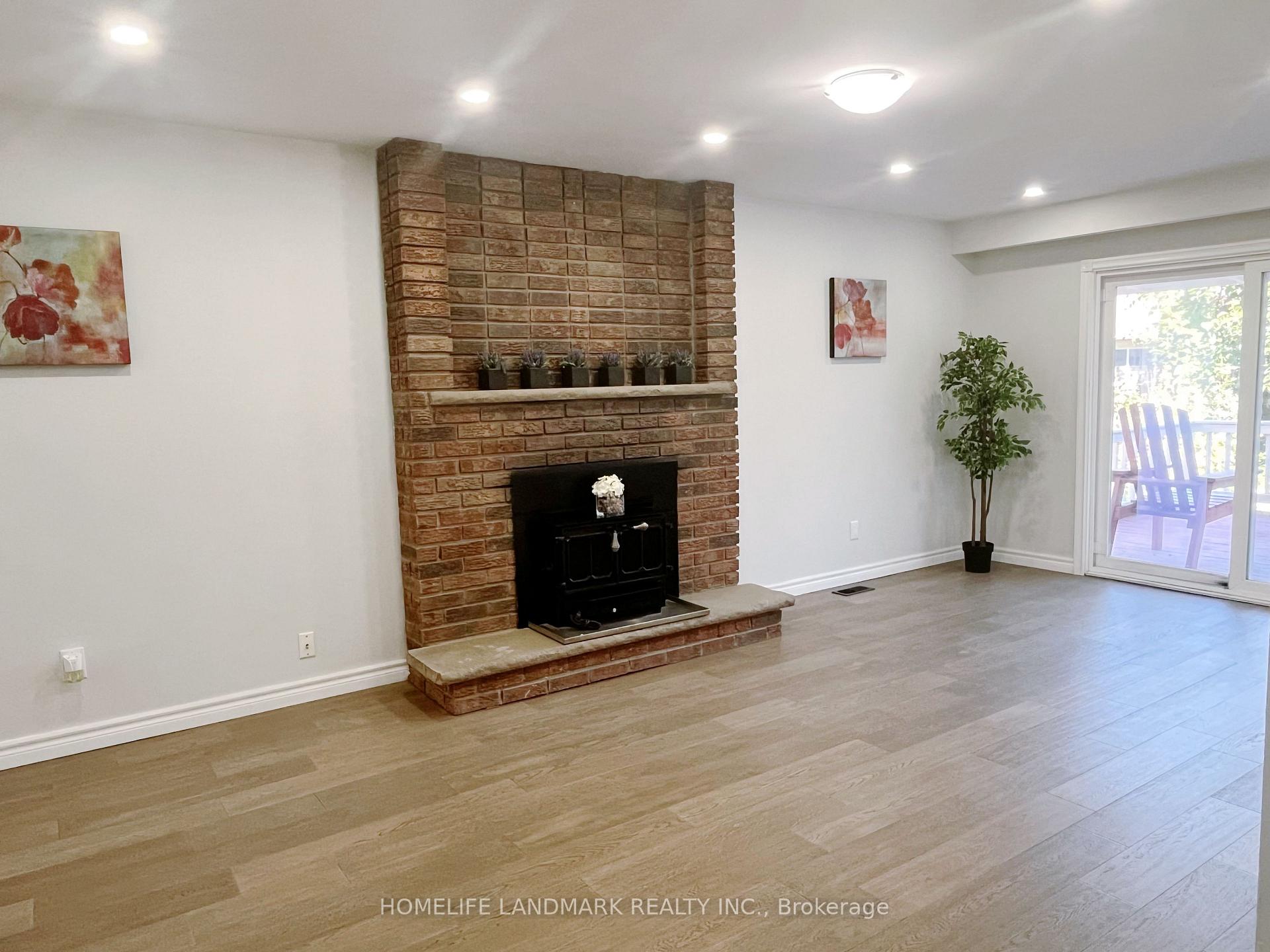 Photo 8 of 6 Snowhill Crescent, Scarborough, Agincourt South-Malvern West — HOMEH