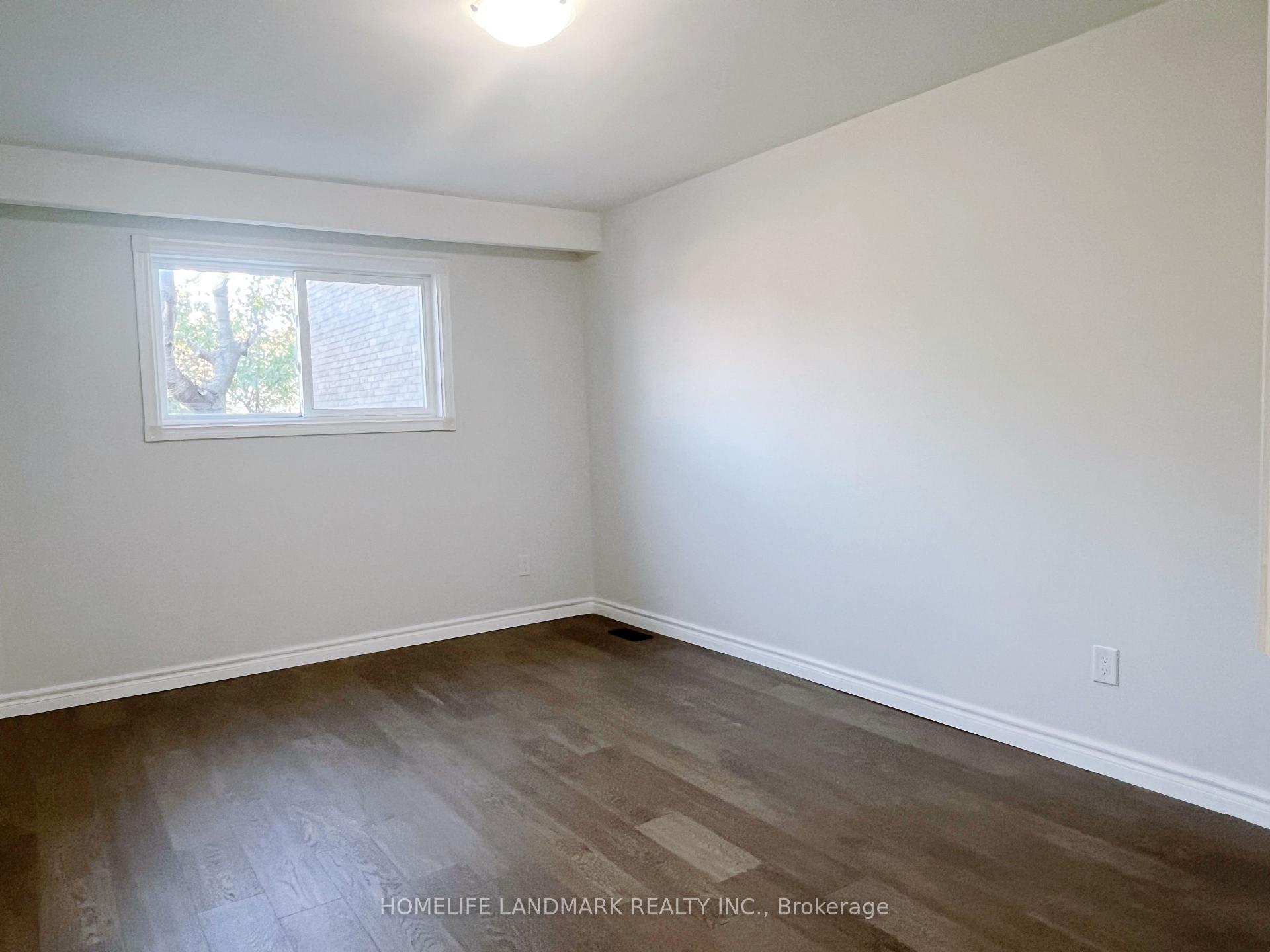 Photo 10 of 6 Snowhill Crescent, Scarborough, Agincourt South-Malvern West — HOMEH