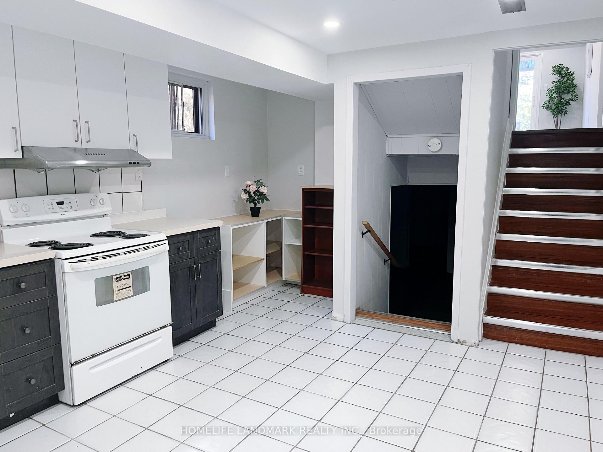 Photo 17 of 6 Snowhill Crescent, Scarborough, Agincourt South-Malvern West — HOMEH
