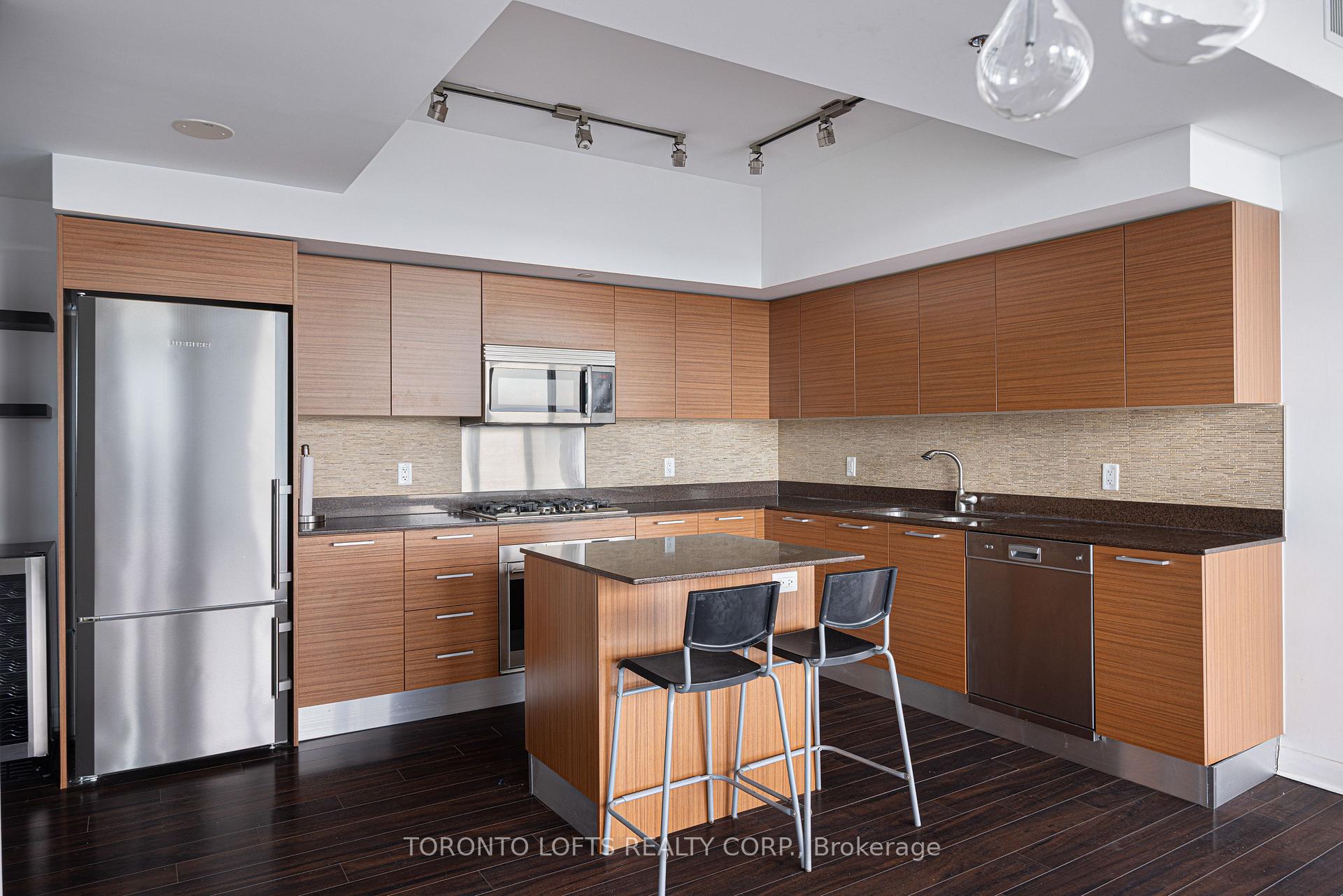 Photo 7 of Unit 3302, 375 King Street W, Toronto, Waterfront Communities — HOMEH