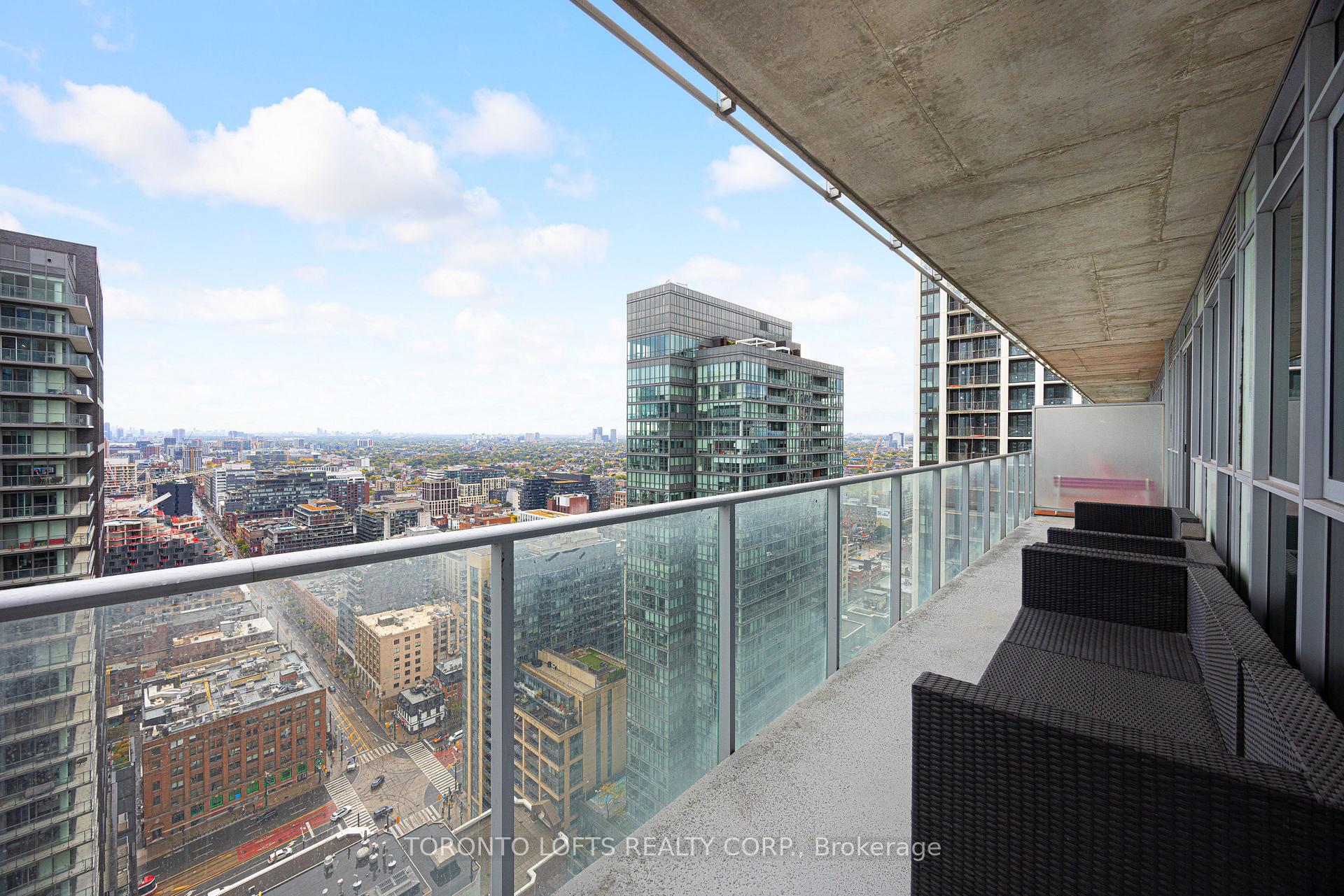 Photo 18 of Unit 3302, 375 King Street W, Toronto, Waterfront Communities — HOMEH