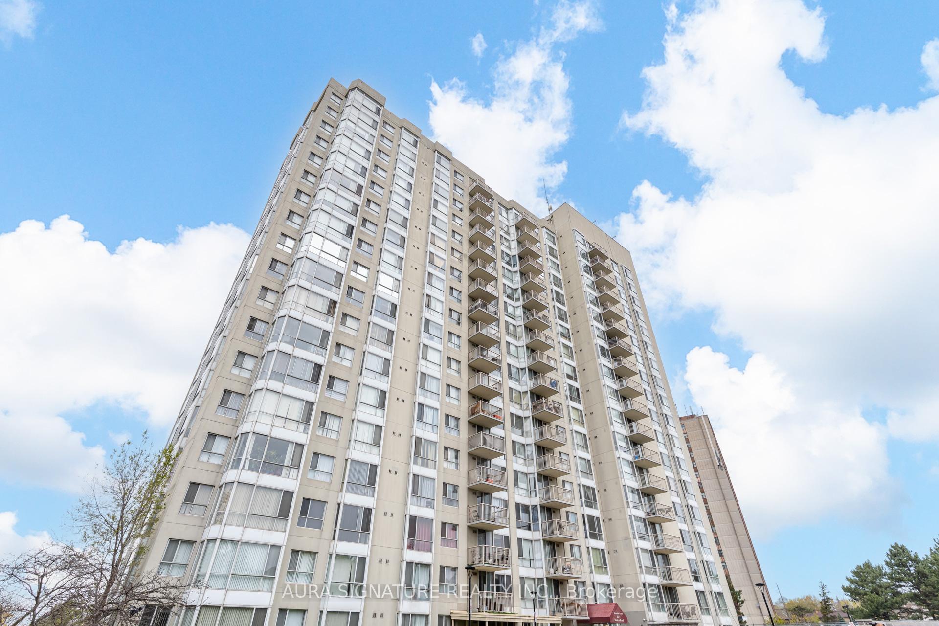 Photo 2 of Unit 401, 3077 Weston Road, North York, Humberlea-Pelmo Park — HOMEH