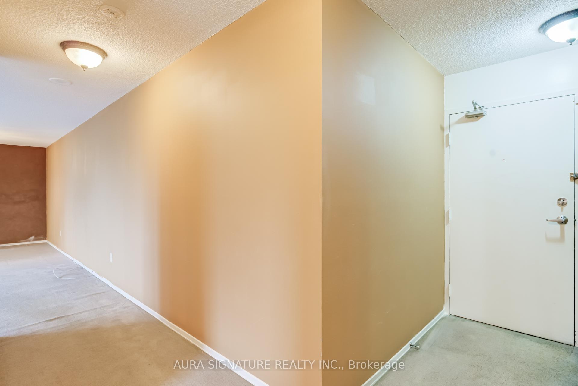 Photo 7 of Unit 401, 3077 Weston Road, North York, Humberlea-Pelmo Park — HOMEH