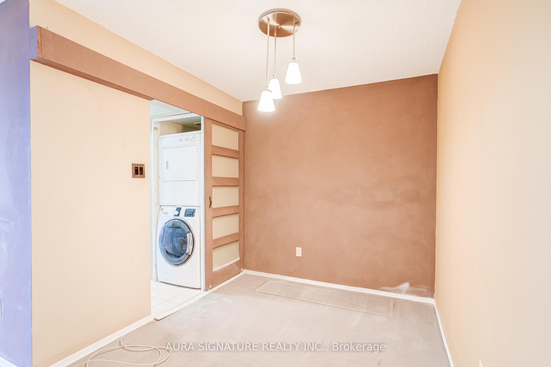 Photo 15 of Unit 401, 3077 Weston Road, North York, Humberlea-Pelmo Park — HOMEH