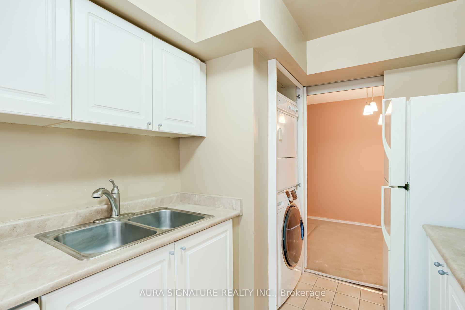Photo 21 of Unit 401, 3077 Weston Road, North York, Humberlea-Pelmo Park — HOMEH