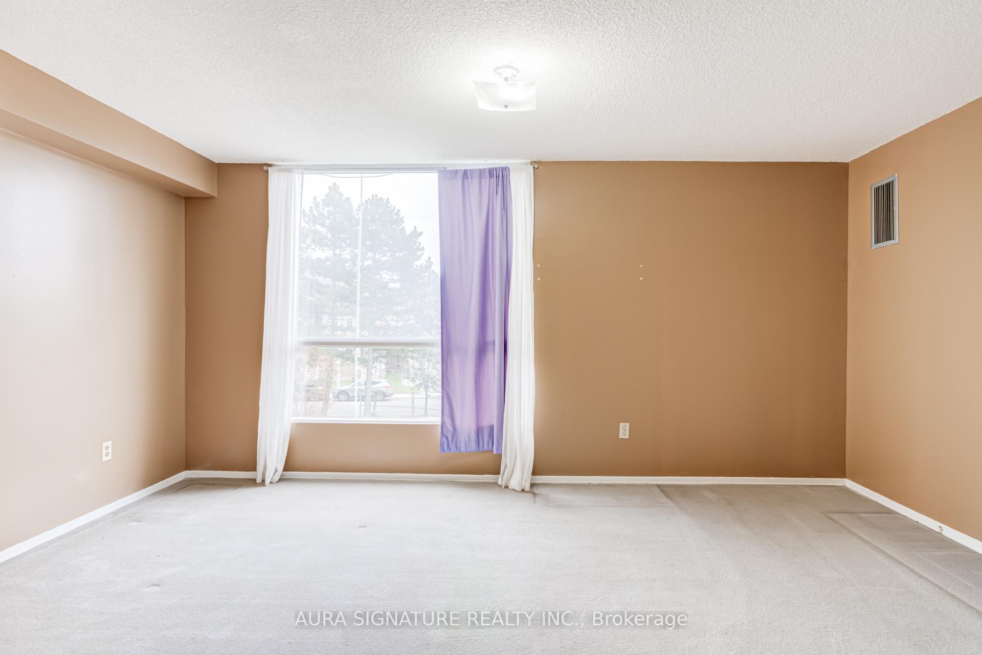 Photo 23 of Unit 401, 3077 Weston Road, North York, Humberlea-Pelmo Park — HOMEH