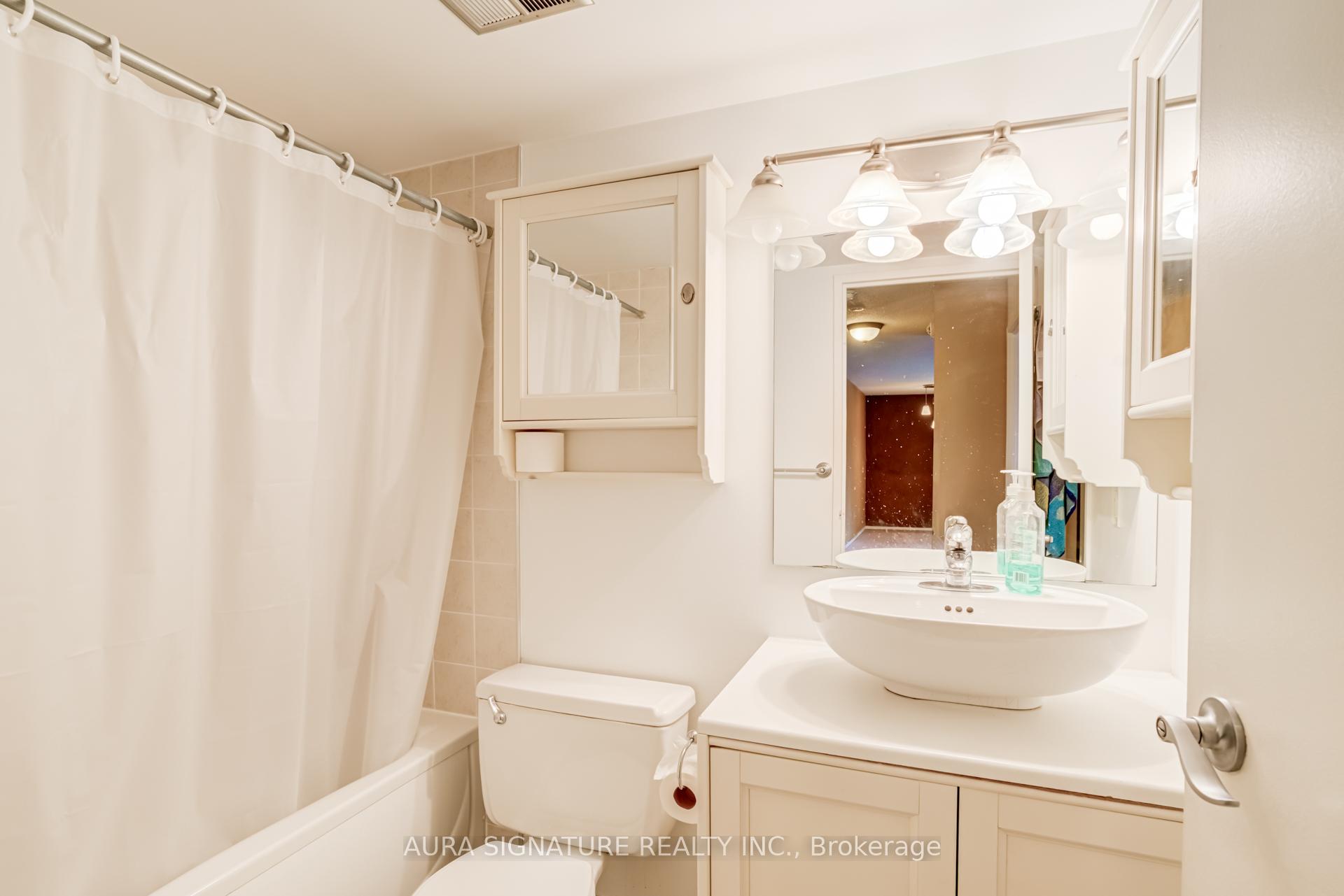 Photo 29 of Unit 401, 3077 Weston Road, North York, Humberlea-Pelmo Park — HOMEH