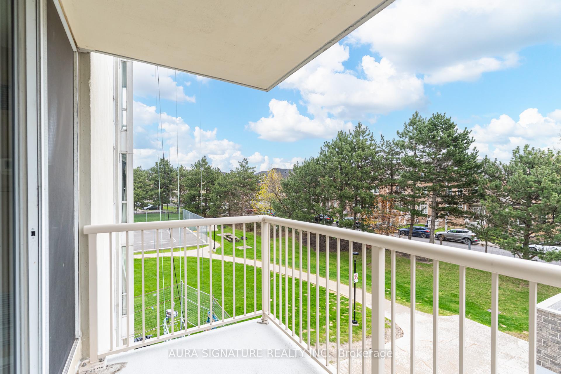 Photo 32 of Unit 401, 3077 Weston Road, North York, Humberlea-Pelmo Park — HOMEH