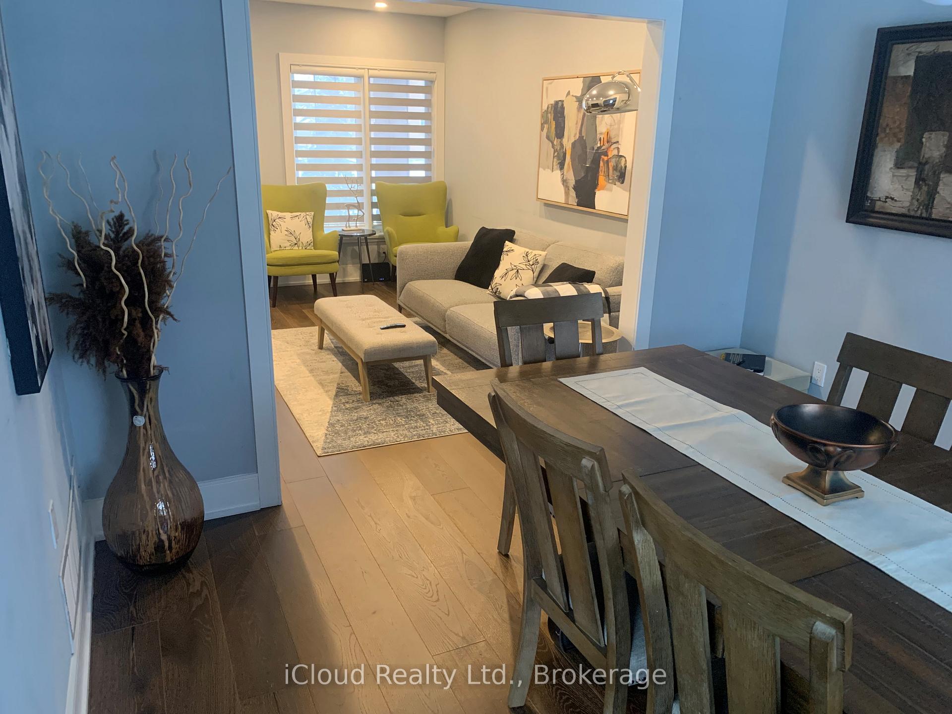 Photo 5 of 878 Blyleven Boulevard, Mississauga, East Credit — HOMEH