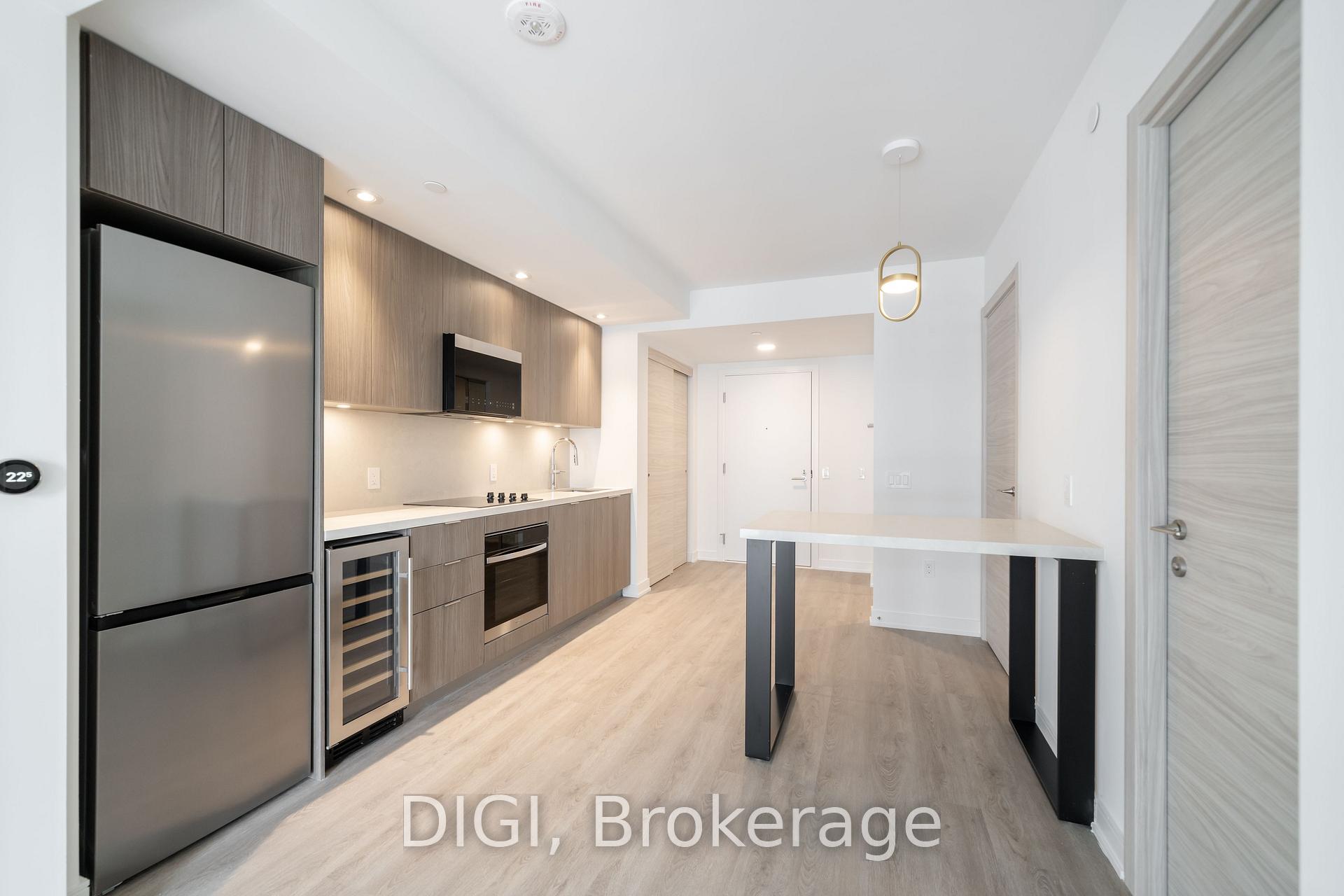 Photo 4 of Unit E725, 485 Perth Avenue, Toronto, Weston-Pellam Park — HOMEH