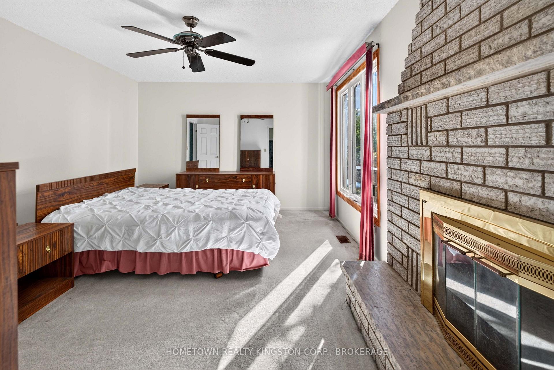 Photo 16 of 1096 Willowood Drive, Kingston, City Northwest — HOMEH