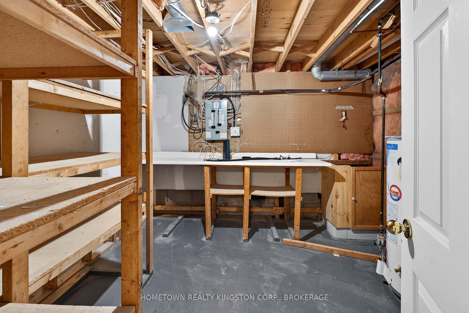 Photo 20 of 1096 Willowood Drive, Kingston, City Northwest — HOMEH