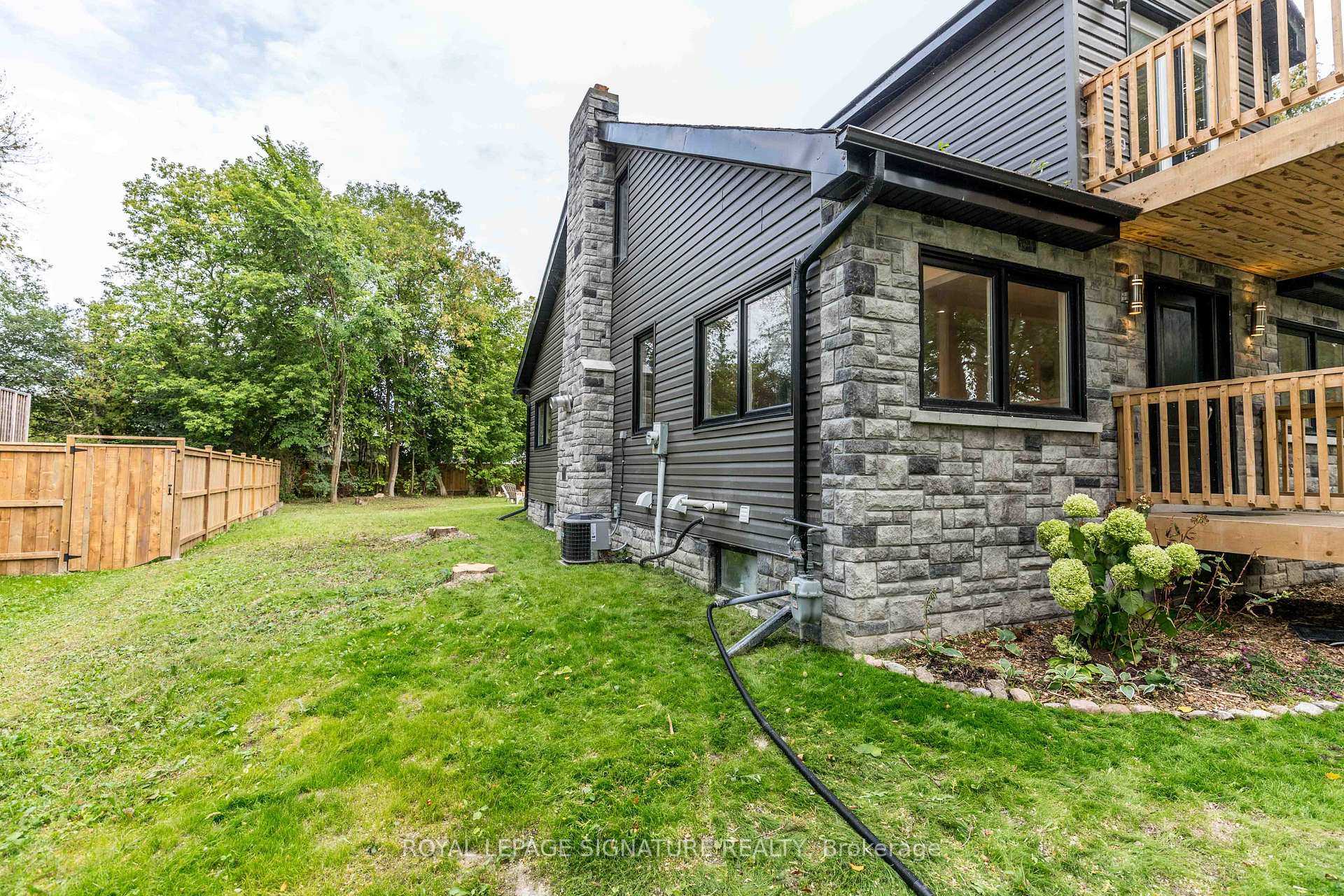 Photo 4 of 815 Rockaway Road, Georgina, Historic Lakeshore Communities — HOMEH