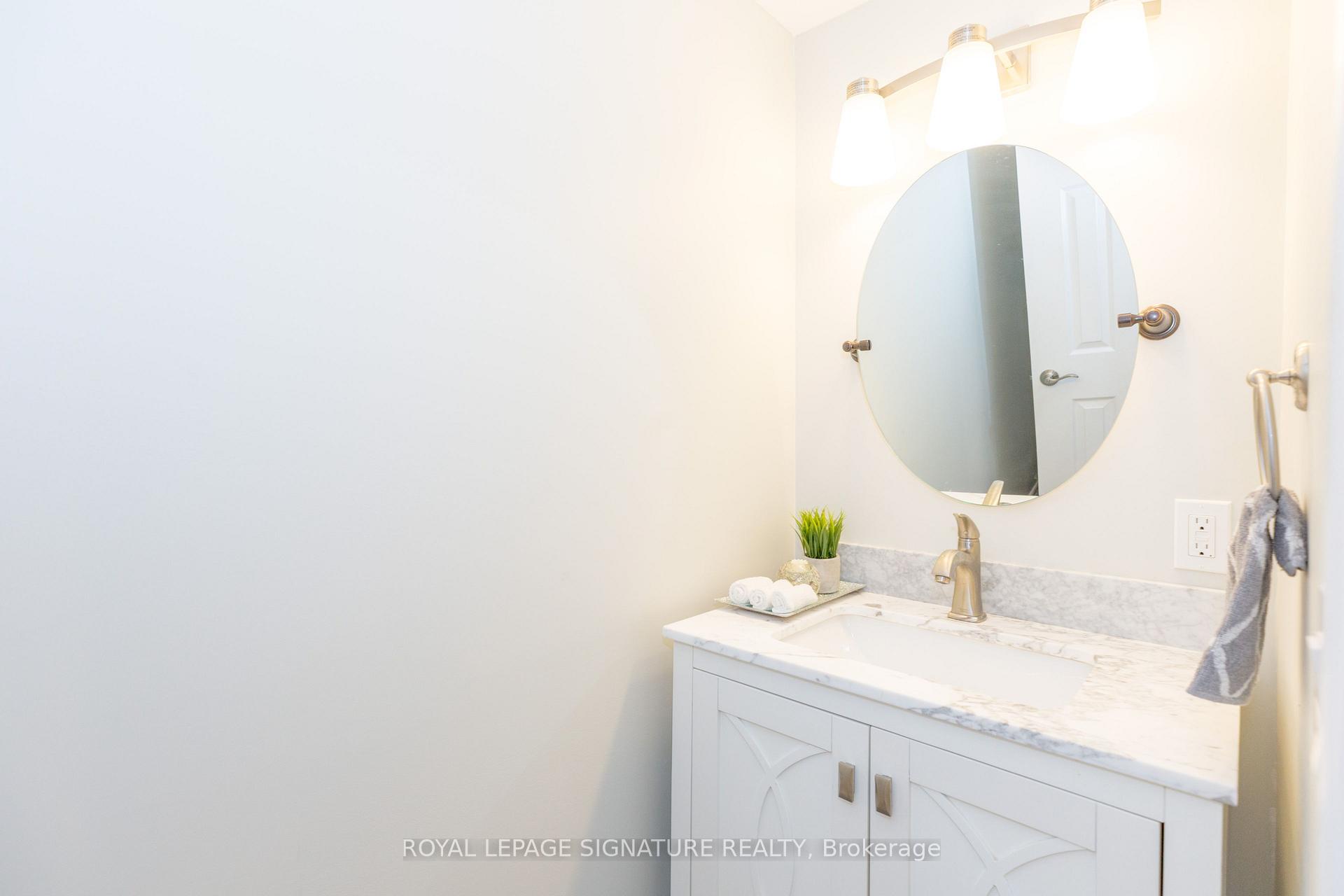 Photo 15 of 815 Rockaway Road, Georgina, Historic Lakeshore Communities — HOMEH