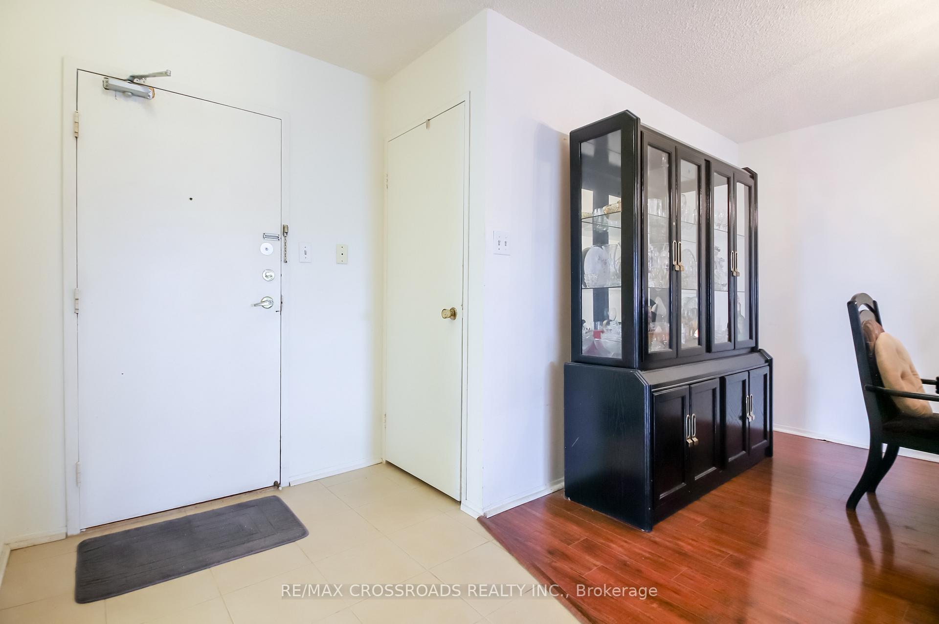 Photo 7 of Unit 606, 3151 Bridletowne Circle, Scarborough, L'Amoreaux — HOMEH