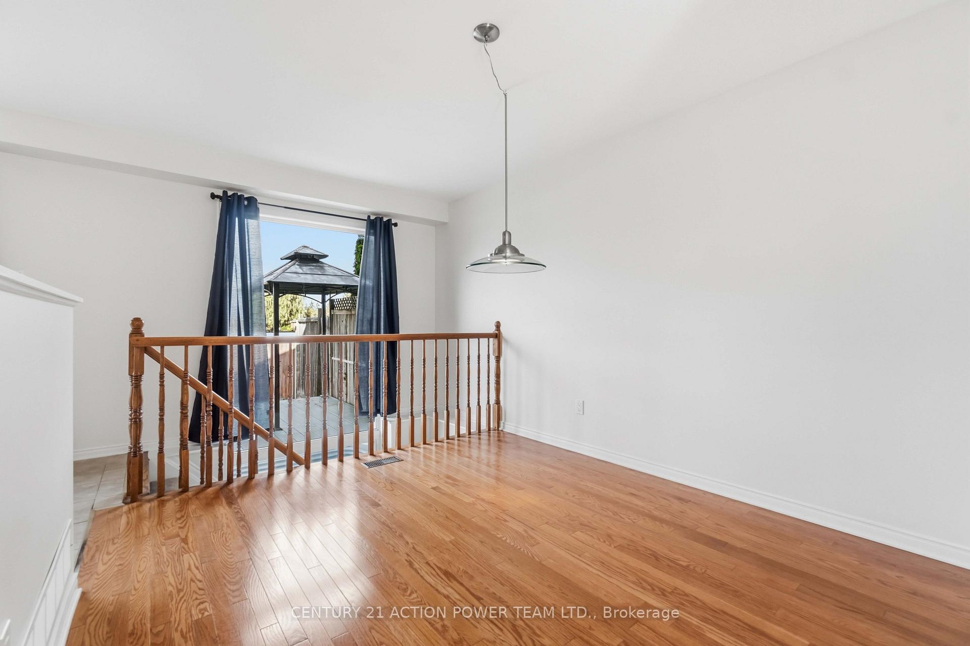Photo 8 of 2087 Valin Street, Ottawa, Springridge/East Village — HOMEH