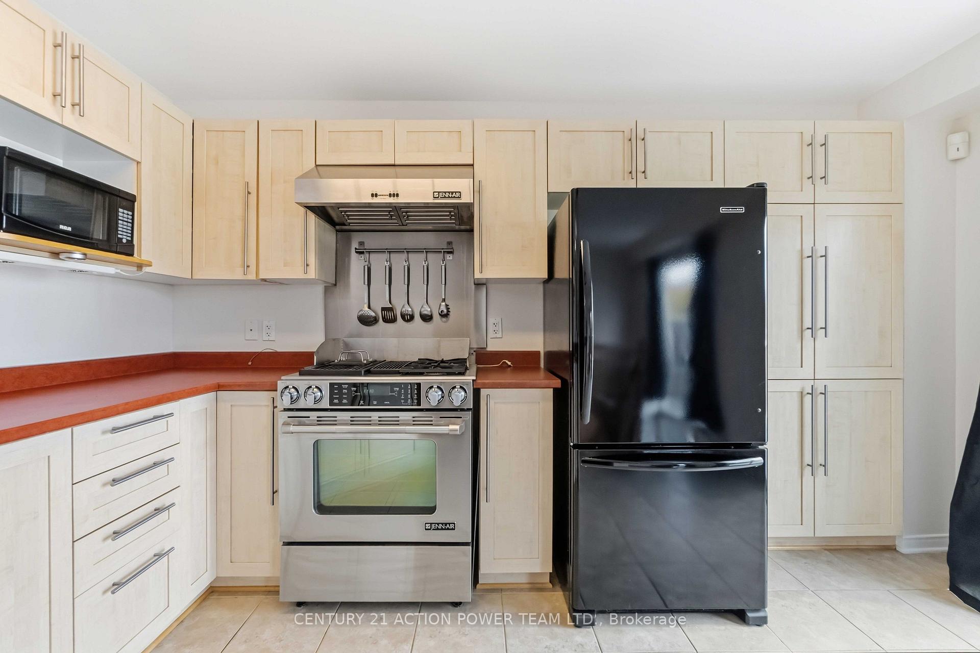 Photo 9 of 2087 Valin Street, Ottawa, Springridge/East Village — HOMEH