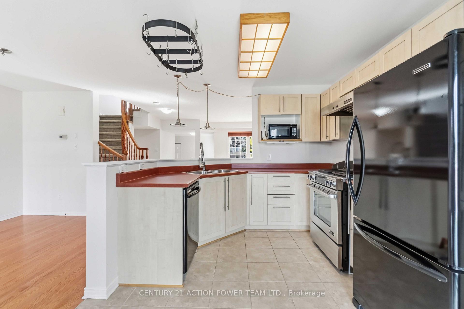Photo 11 of 2087 Valin Street, Ottawa, Springridge/East Village — HOMEH