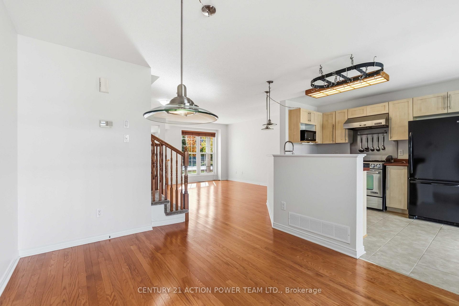 Photo 14 of 2087 Valin Street, Ottawa, Springridge/East Village — HOMEH