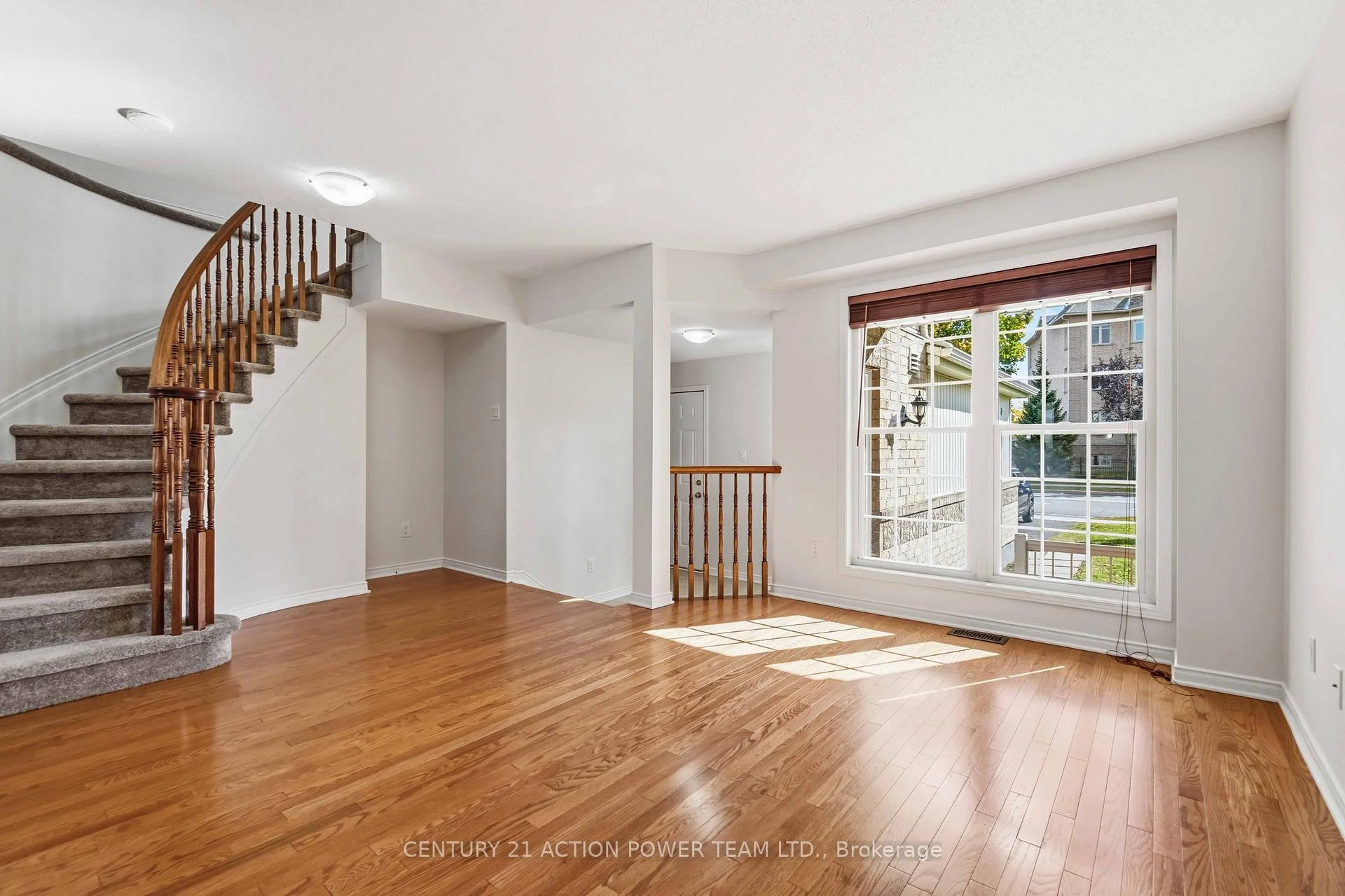 Photo 10 of 2087 Valin Street, Ottawa, Springridge/East Village — HOMEH