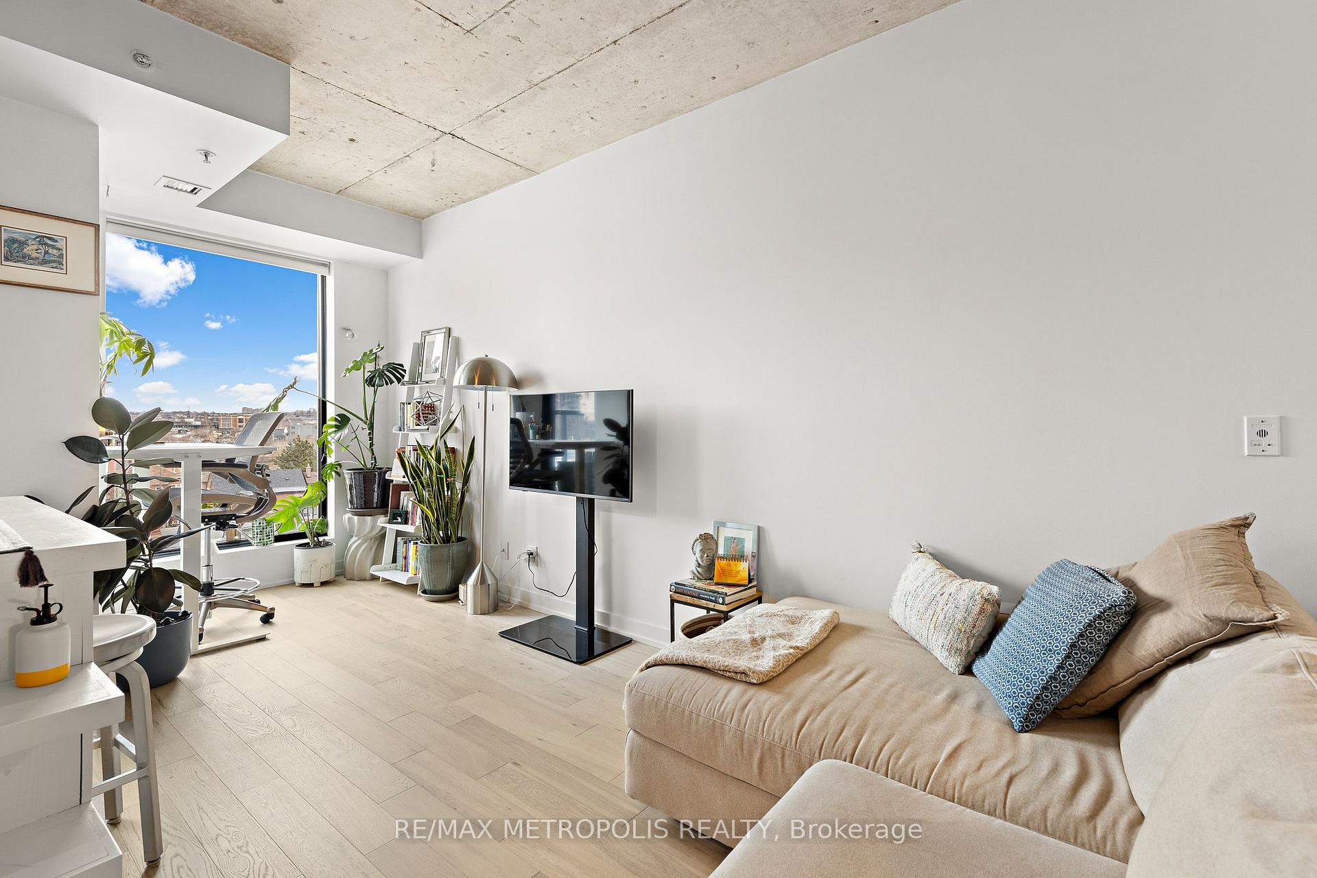 Photo 11 of Unit 608, 530 Indian Grove, Toronto, Junction Area — HOMEH