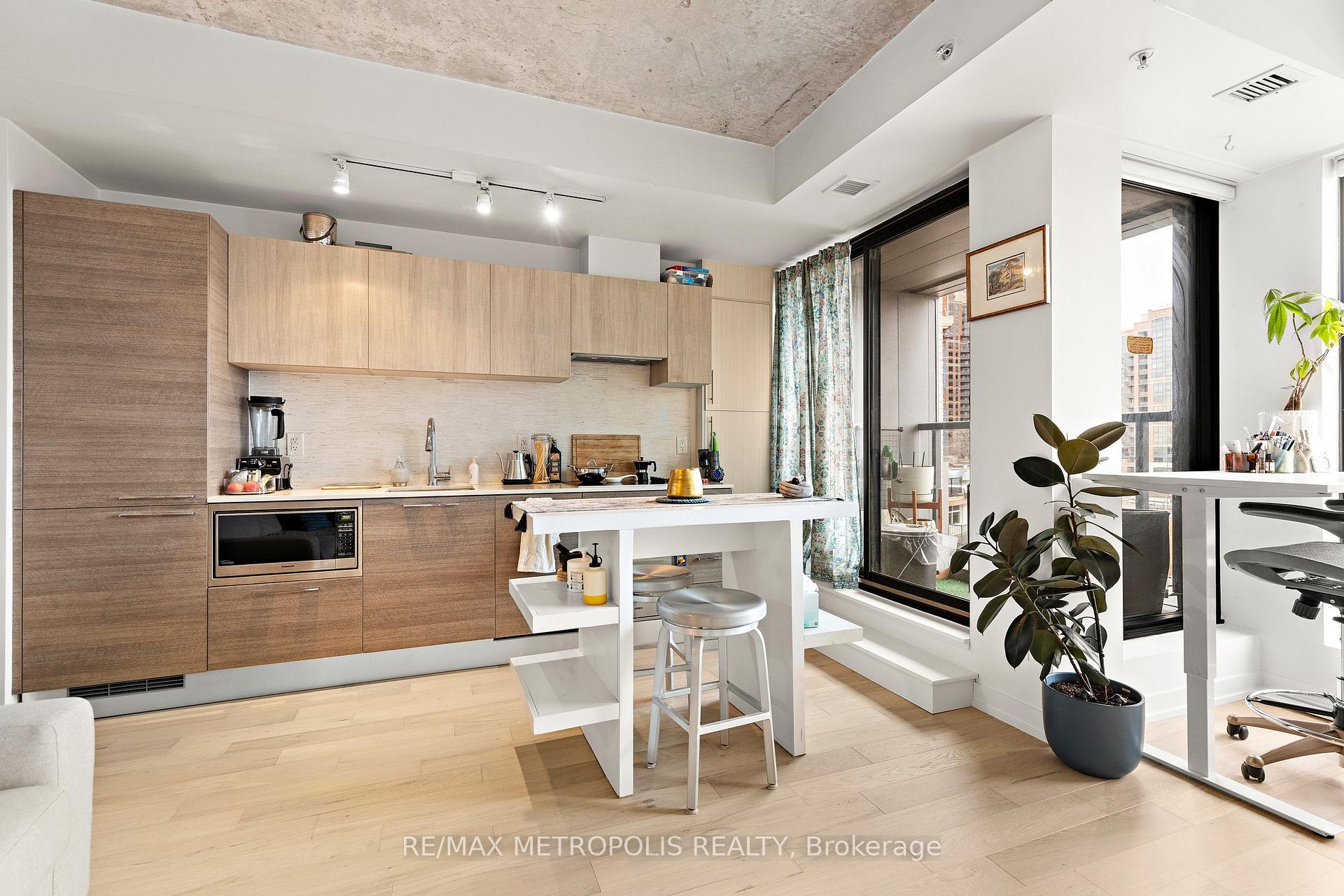 Photo 16 of Unit 608, 530 Indian Grove, Toronto, Junction Area — HOMEH
