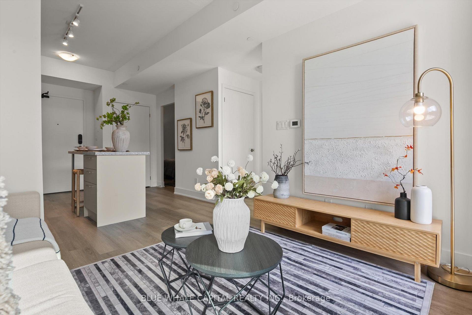 Photo 8 of Unit 901, 38 Andre De Grasse Street, Markham, Unionville — HOMEH