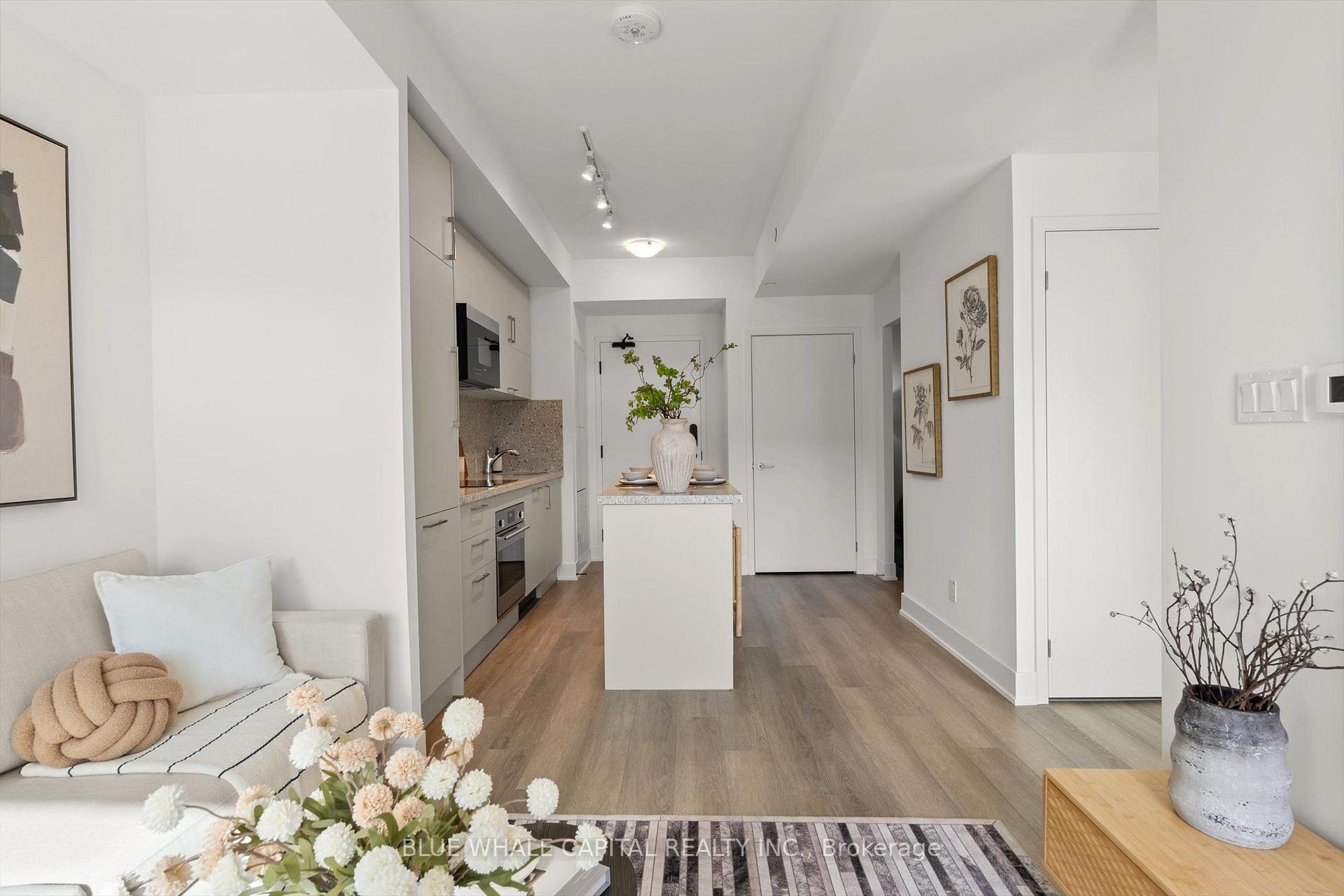 Photo 9 of Unit 901, 38 Andre De Grasse Street, Markham, Unionville — HOMEH