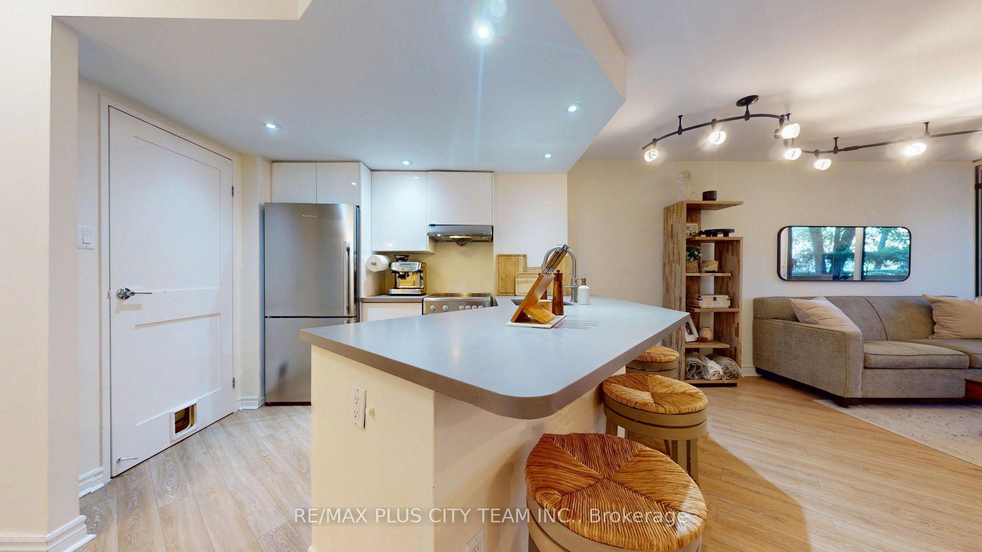 Photo 10 of Unit 123, 77 Maitland Place, Toronto, Cabbagetown-South St. James Town — HOMEH