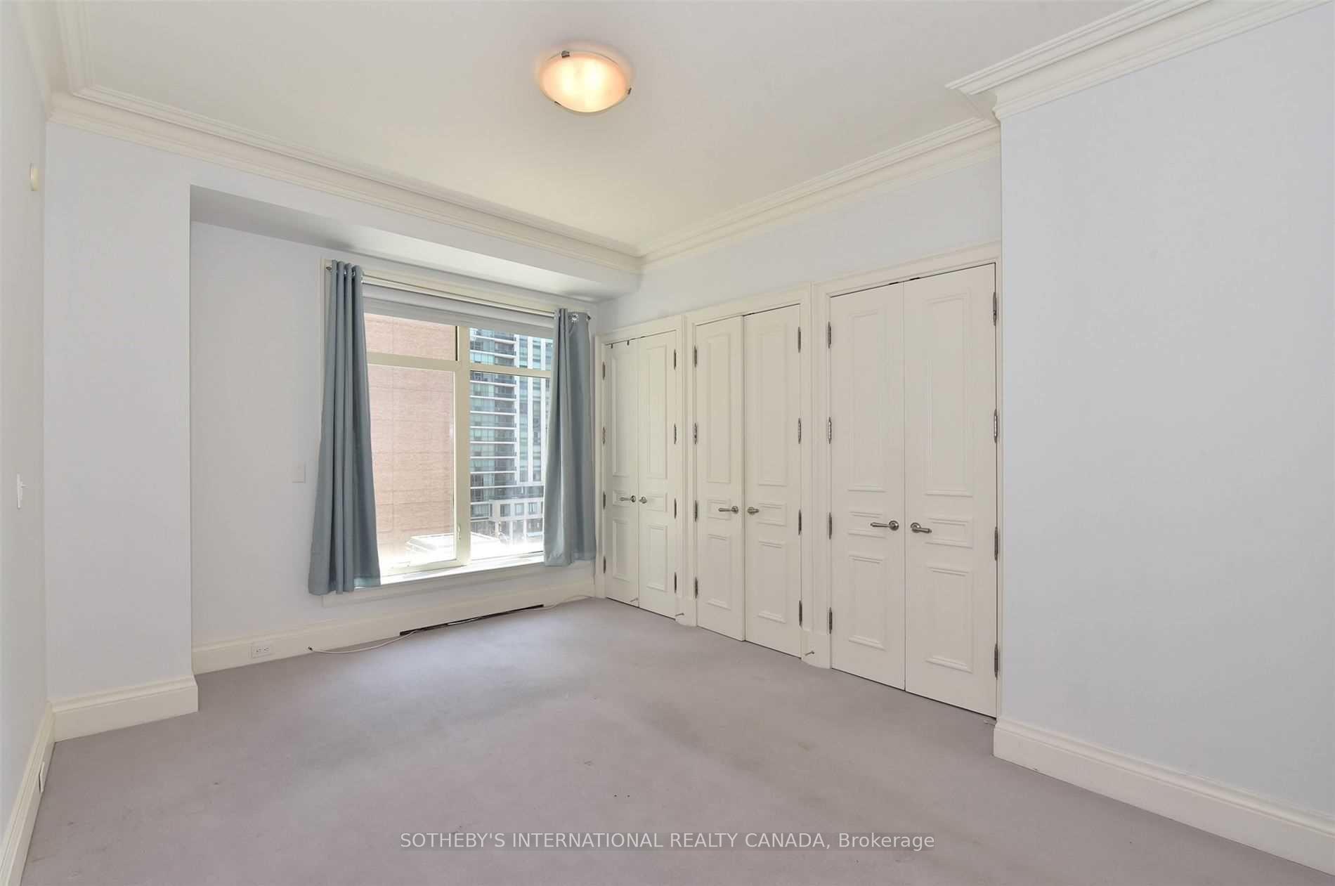 Photo 10 of Unit 6D, 1 St. Thomas Street, Toronto, Bay Street Corridor — HOMEH