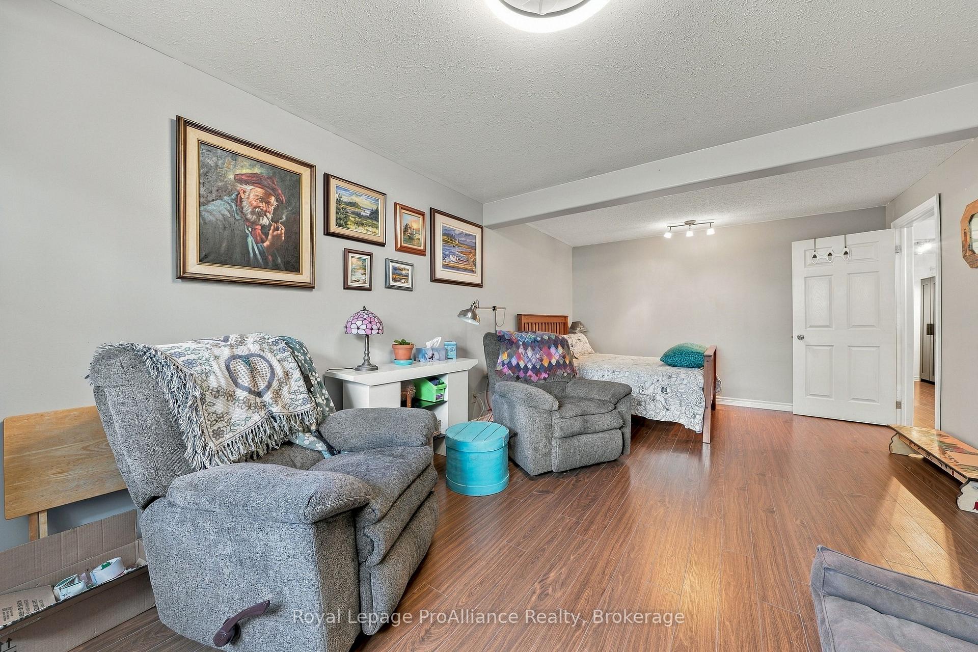 Photo 27 of 37 Reid Street, Quinte West, Trenton Ward — HOMEH