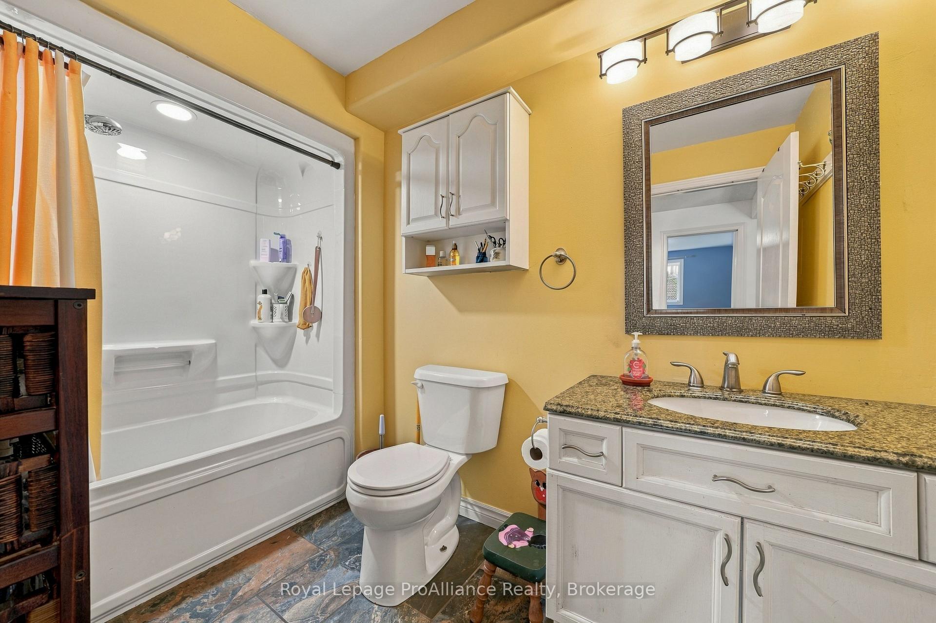Photo 29 of 37 Reid Street, Quinte West, Trenton Ward — HOMEH