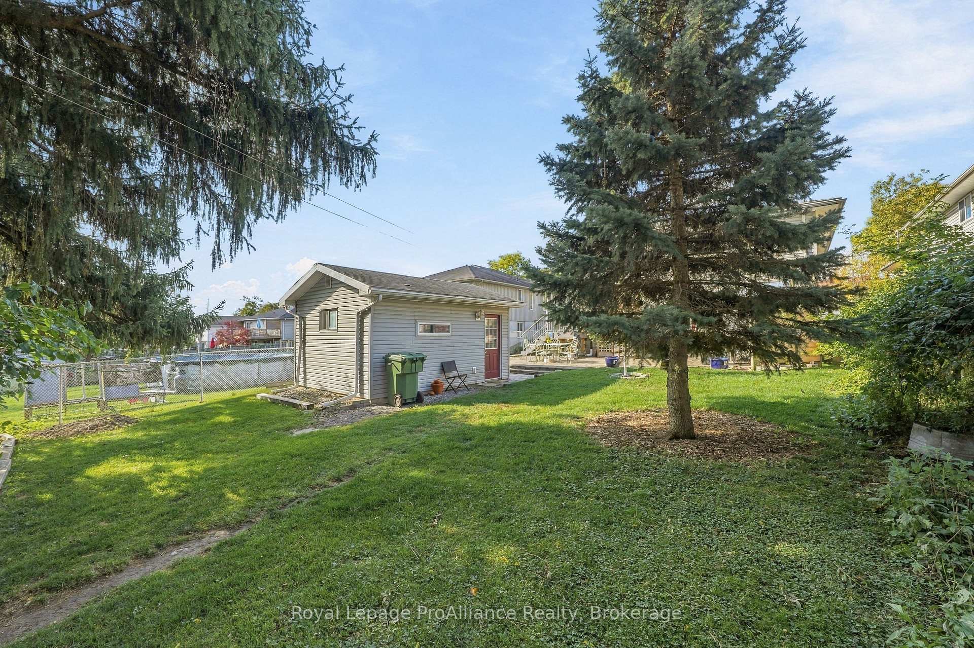 Photo 41 of 37 Reid Street, Quinte West, Trenton Ward — HOMEH