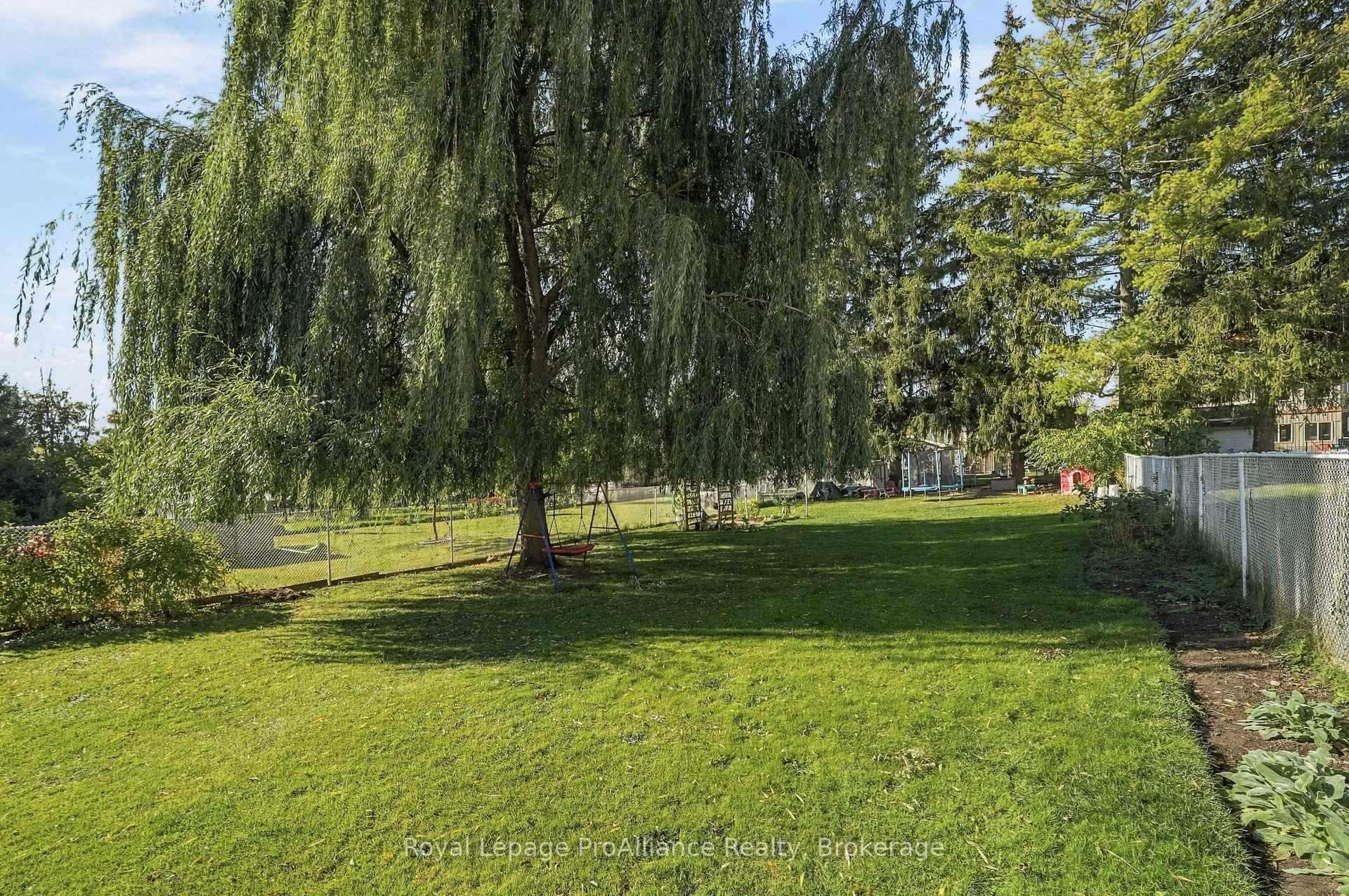 Photo 45 of 37 Reid Street, Quinte West, Trenton Ward — HOMEH