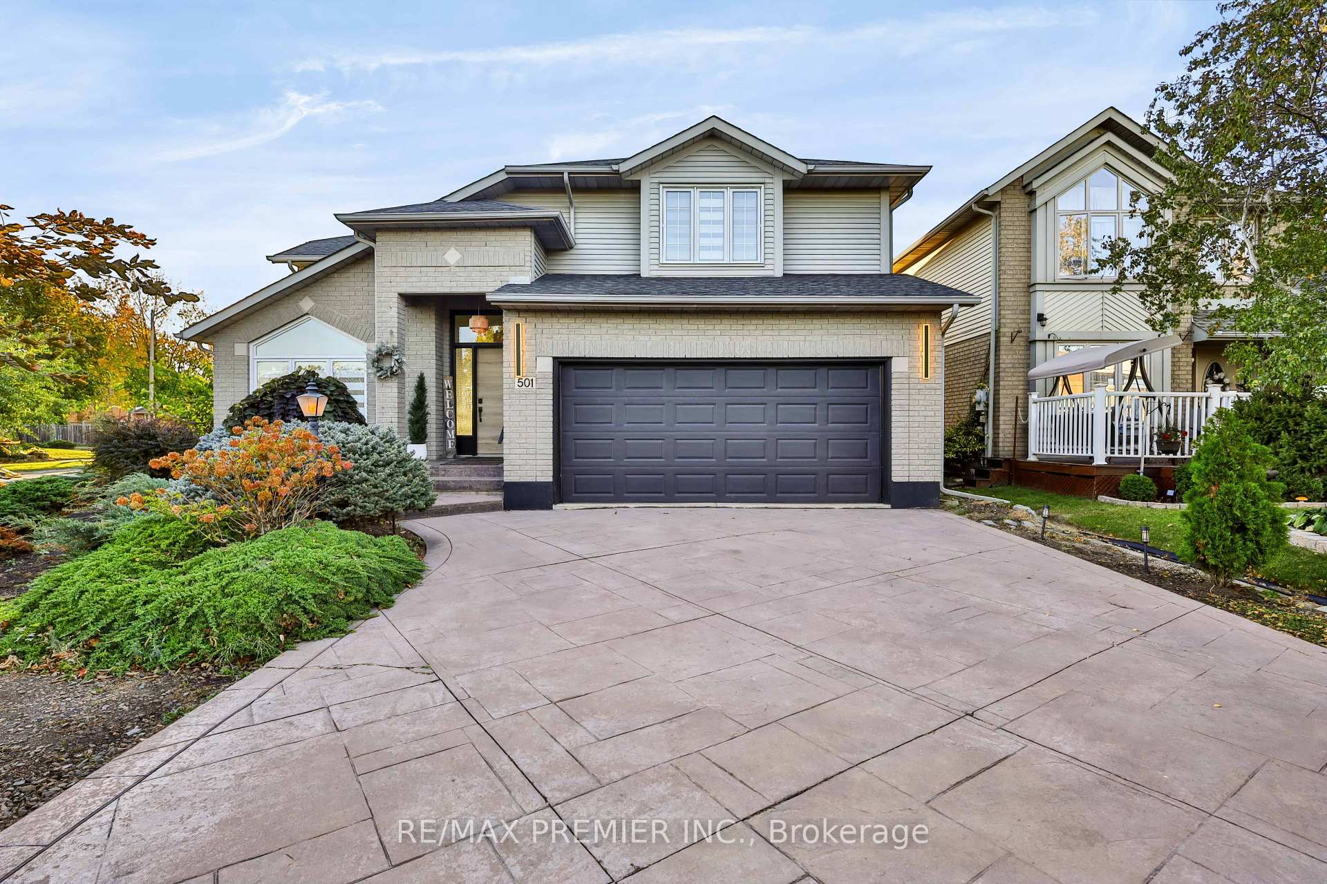 Photo 3 of 501 Winona Road, Hamilton, Winona Park — HOMEH
