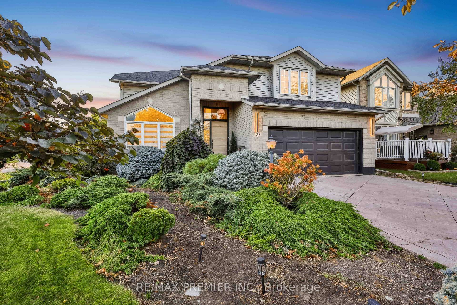 Photo 7 of 501 Winona Road, Hamilton, Winona Park — HOMEH