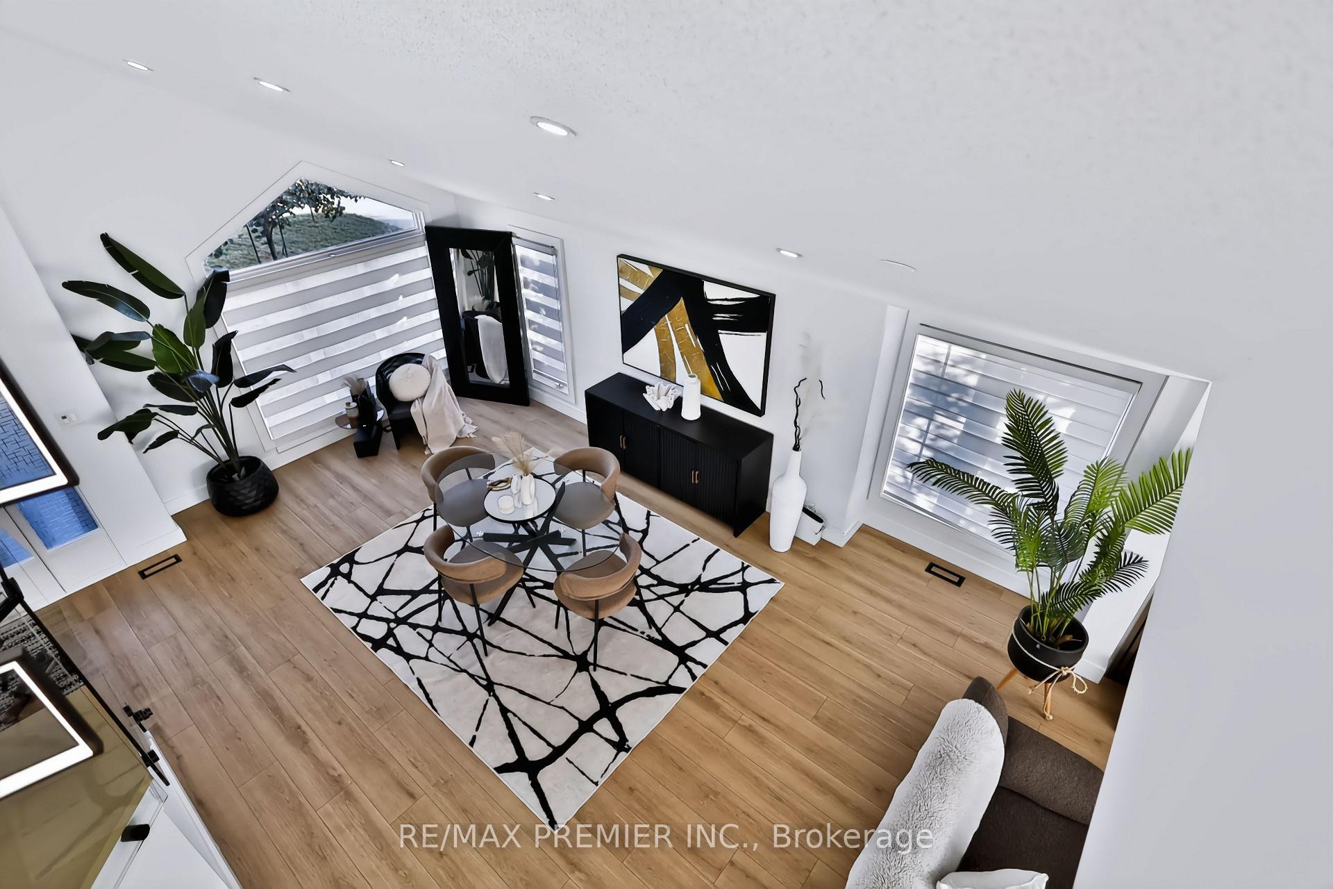 Photo 45 of 501 Winona Road, Hamilton, Winona Park — HOMEH