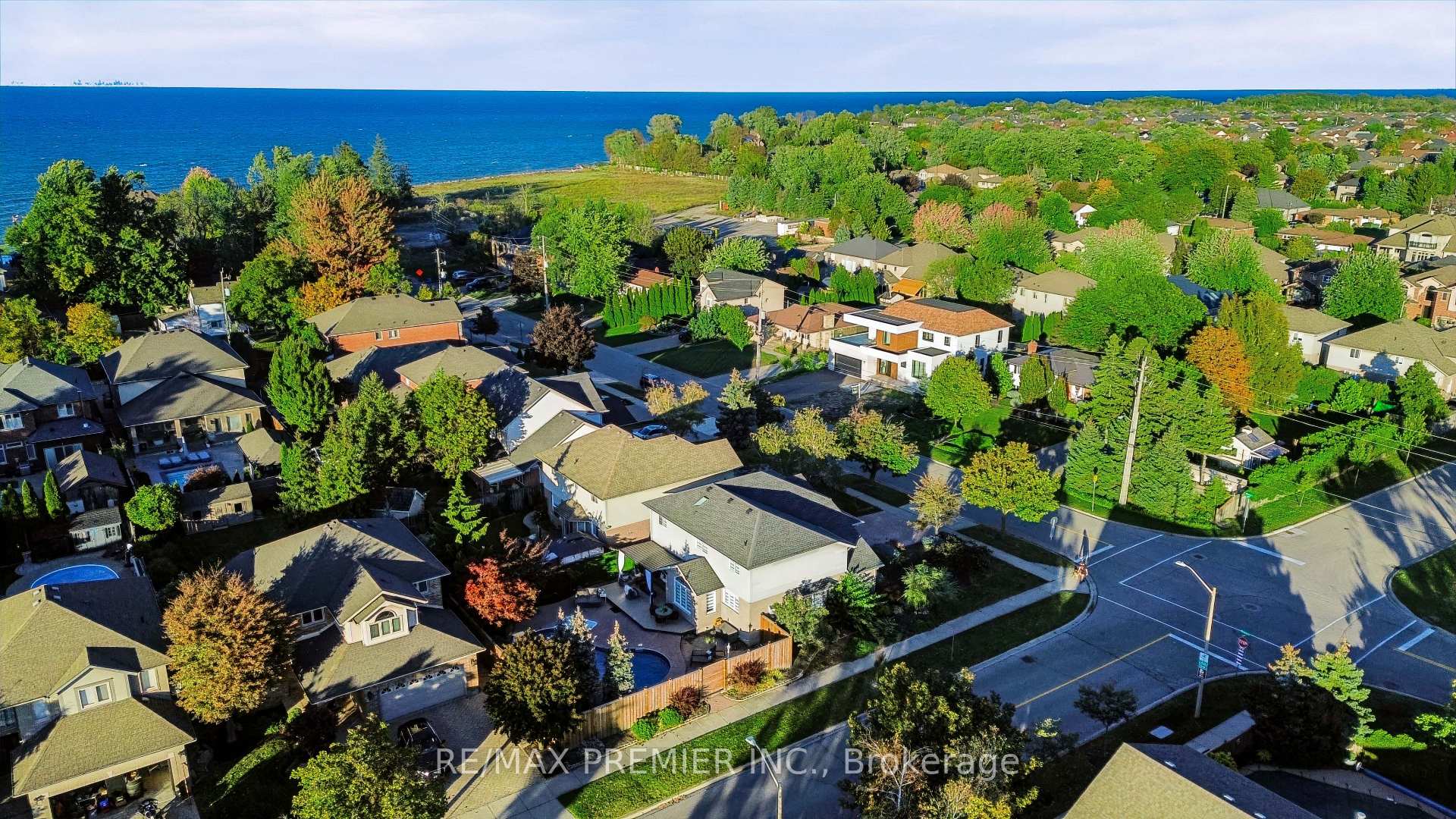 Photo 95 of 501 Winona Road, Hamilton, Winona Park — HOMEH