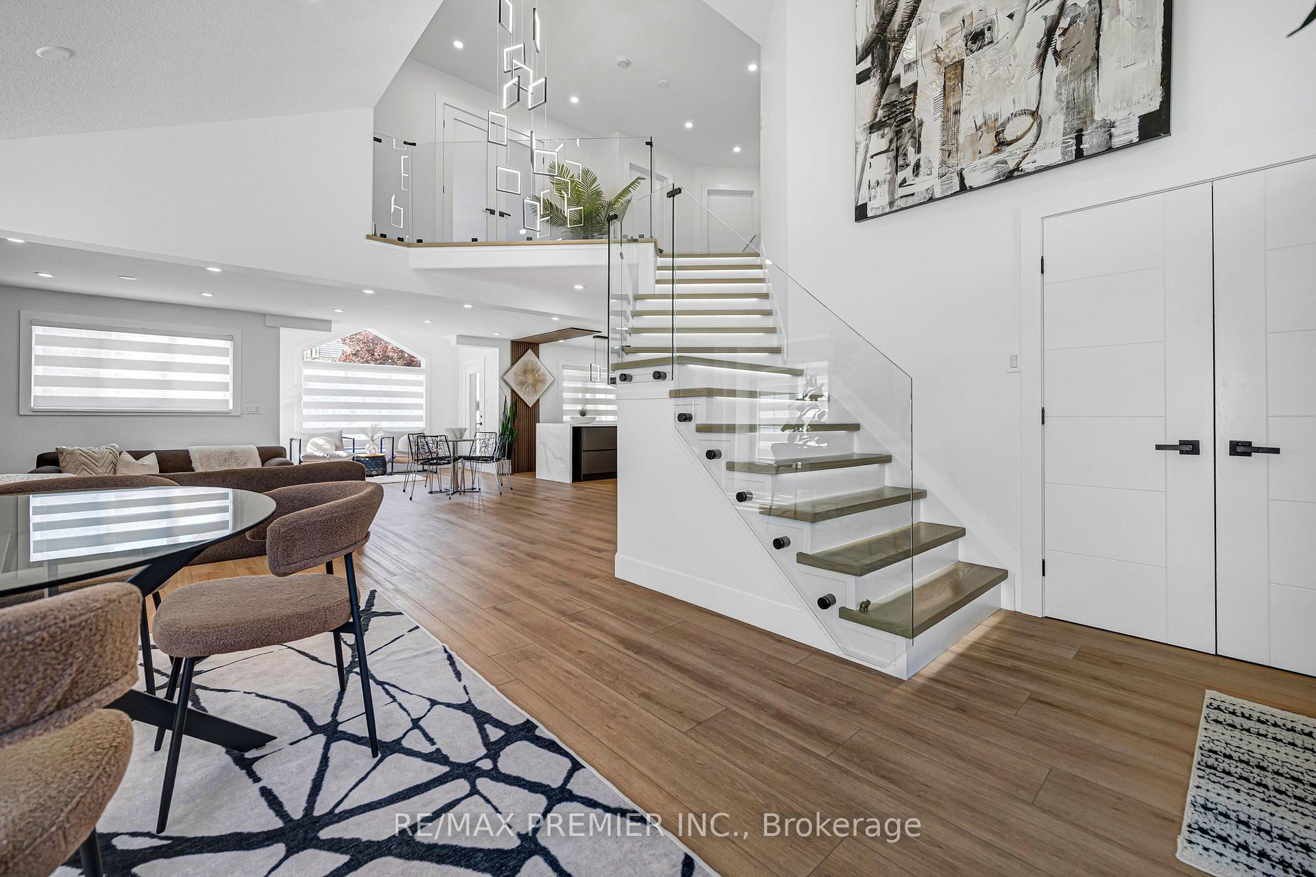 Photo 10 of 501 Winona Road, Hamilton, Winona Park — HOMEH