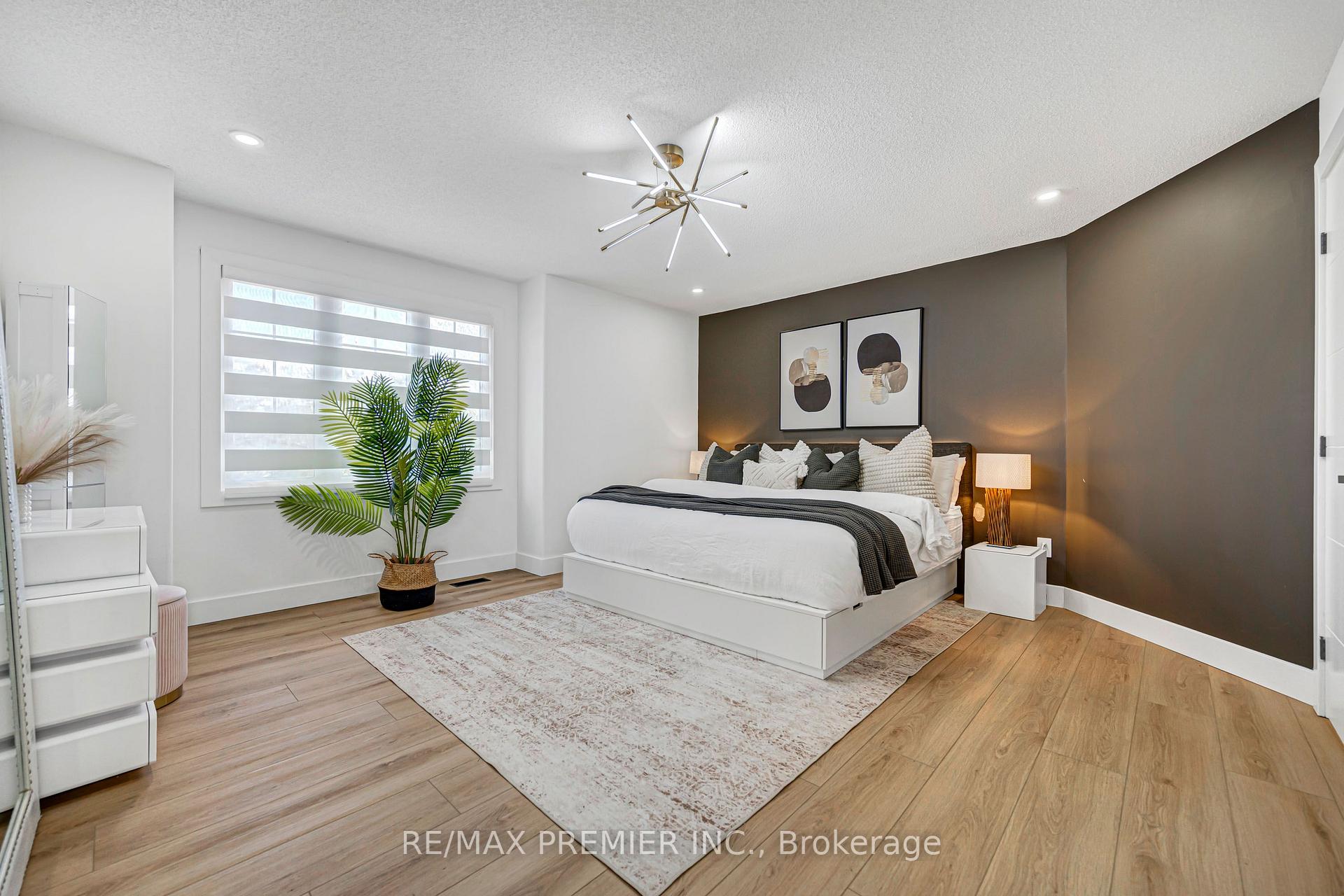 Photo 46 of 501 Winona Road, Hamilton, Winona Park — HOMEH