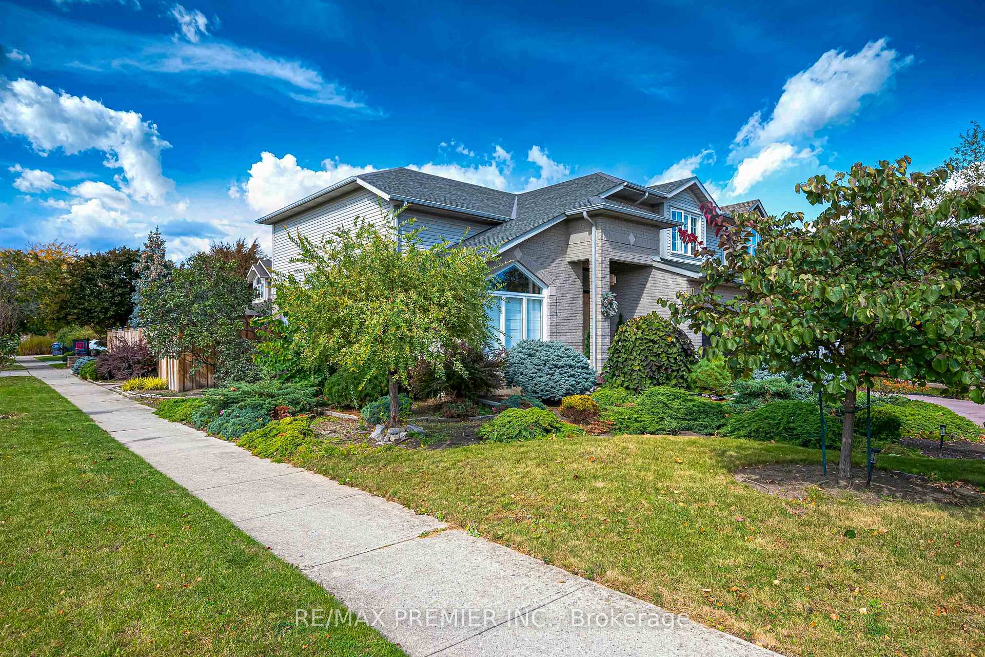 Photo 84 of 501 Winona Road, Hamilton, Winona Park — HOMEH