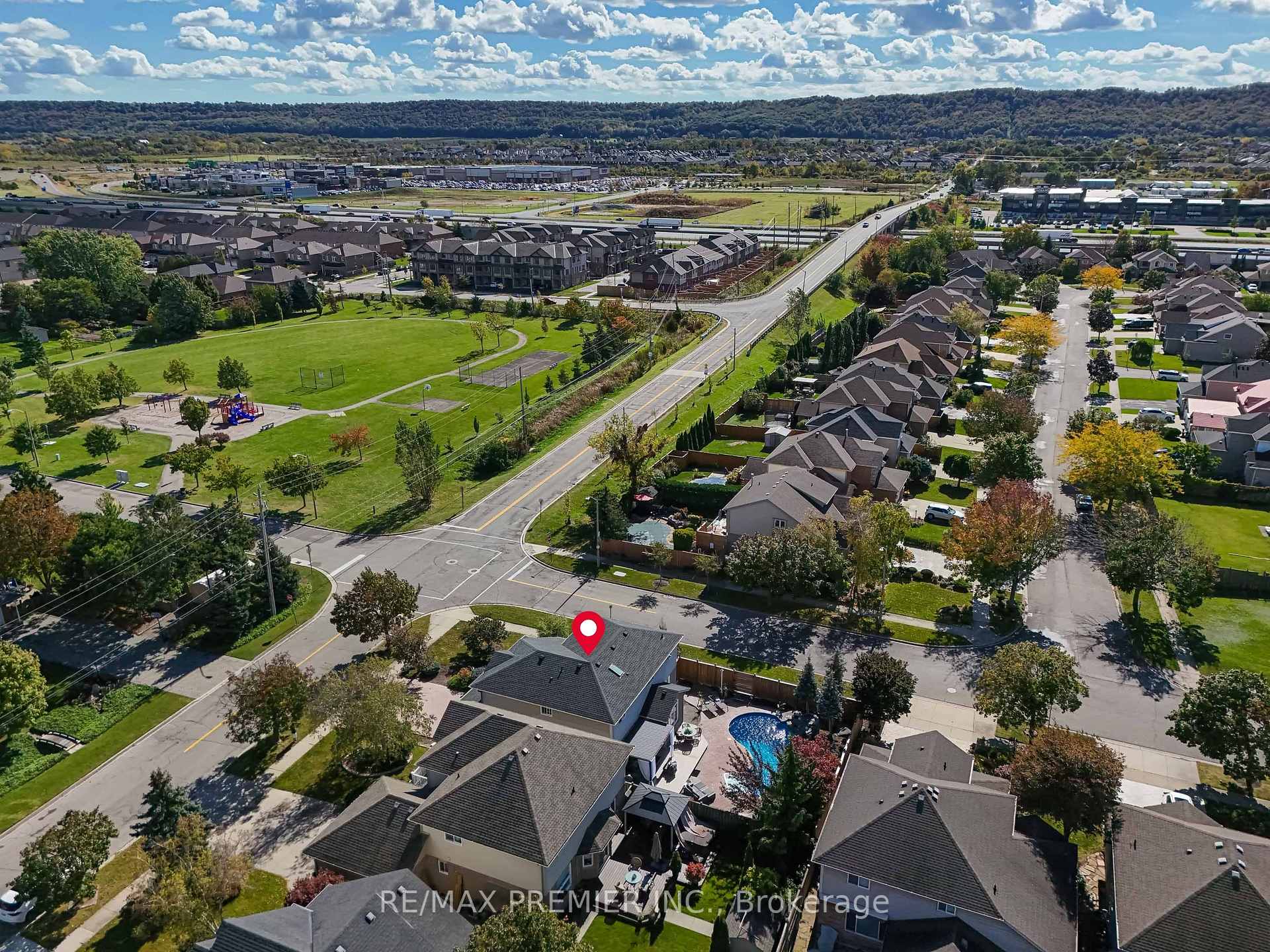 Photo 90 of 501 Winona Road, Hamilton, Winona Park — HOMEH