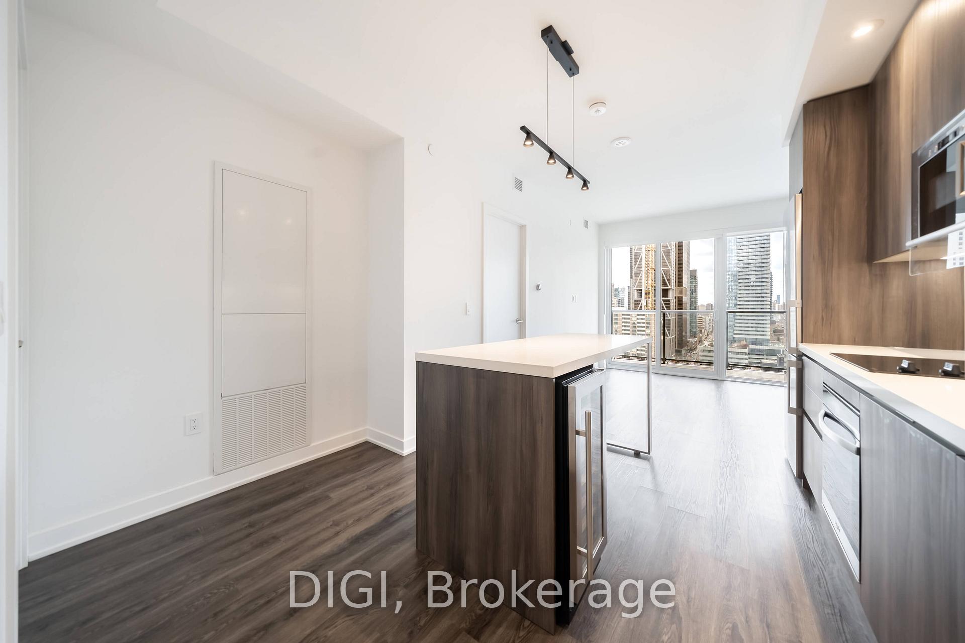 Photo 2 of Unit 3004, 8 Gloucester Street, Toronto, Church-Yonge Corridor — HOMEH