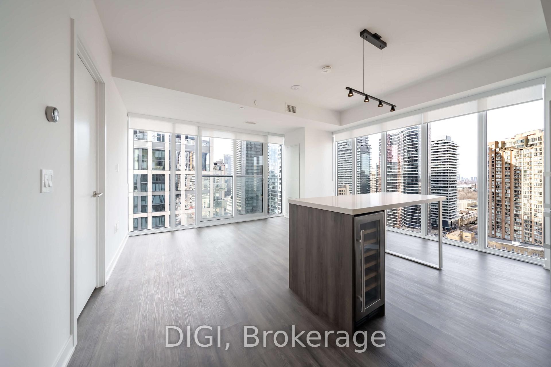 Photo 6 of Unit 2406, 8 Gloucester Street, Toronto, Church-Yonge Corridor — HOMEH