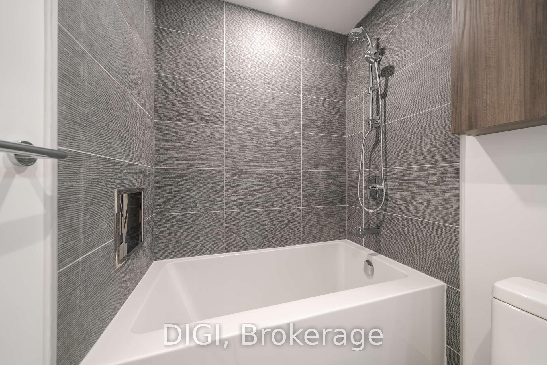 Photo 13 of Unit 2406, 8 Gloucester Street, Toronto, Church-Yonge Corridor — HOMEH
